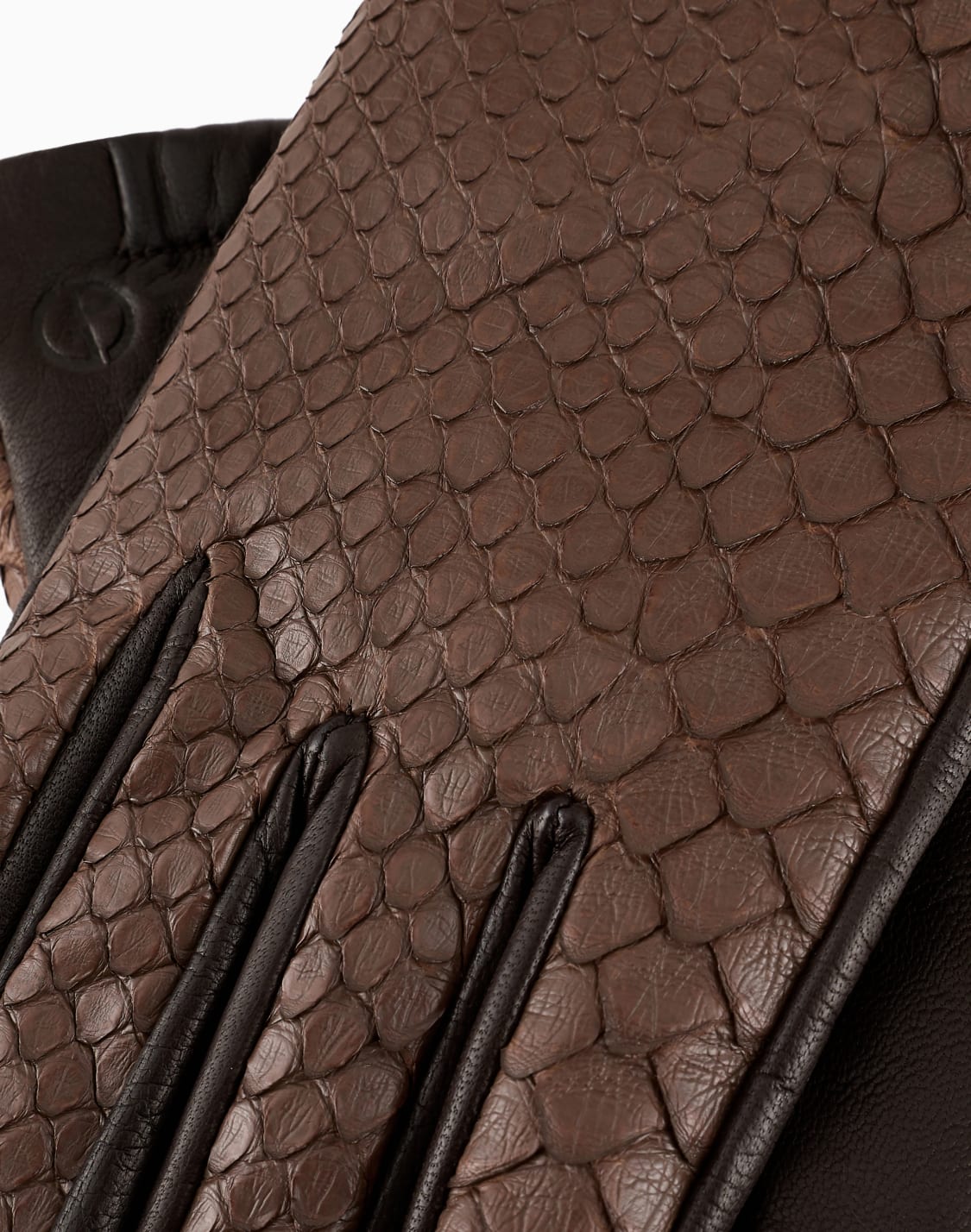 guantes-de-pitn-y-napa-marrn--giorgio-armani