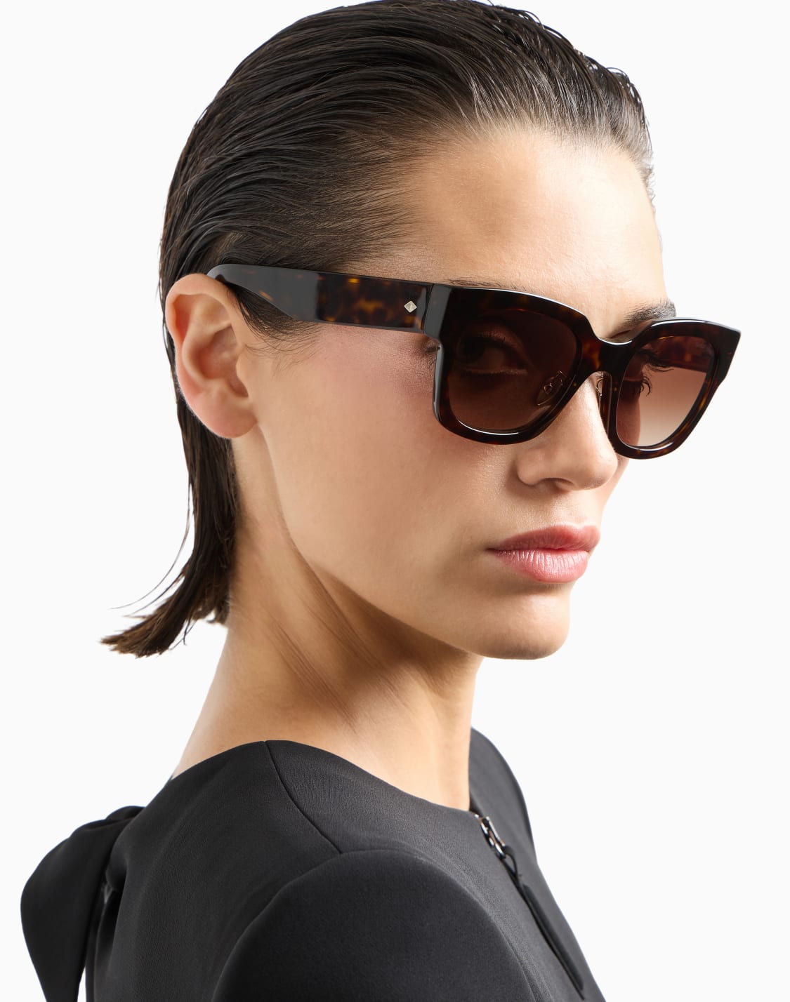 occhiali-da-sole-donna-forma-squadrata-marrone--giorgio-armani
