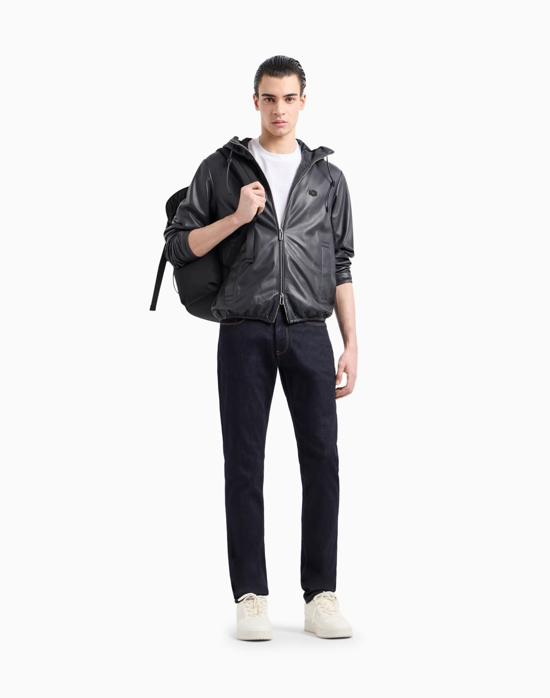 jean-j06-coupe-slim-en-denim-confortable-lav-390-gm2-bleu--emporio-armani