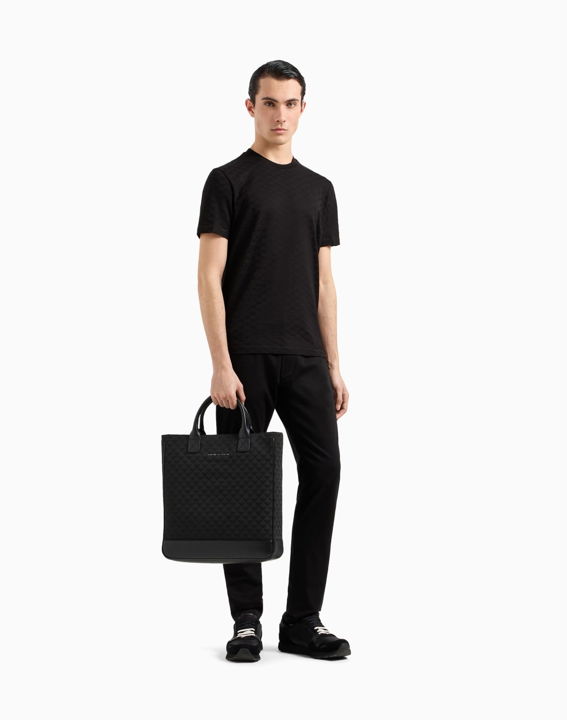 camiseta-de-punto-jacquard-mercerizado-con-guila-integral-negro--emporio-armani