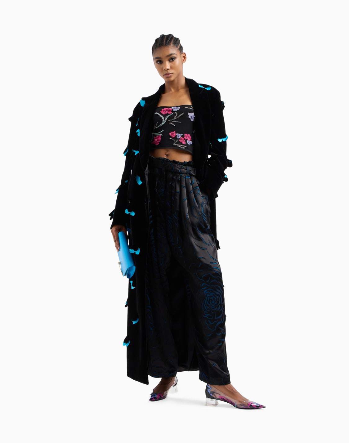 cappotto-lungo-monopetto-in-velluto-con-fiori-applicati-nero--giorgio-armani