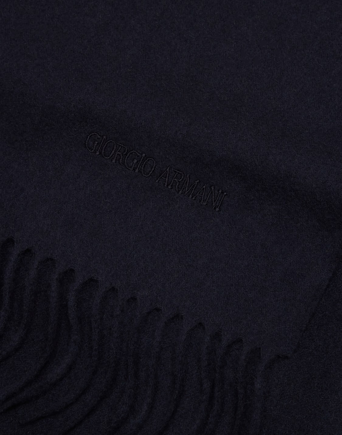 sciarpa-in-cashmere-con-logo-ricamato-blu-navy--giorgio-armani