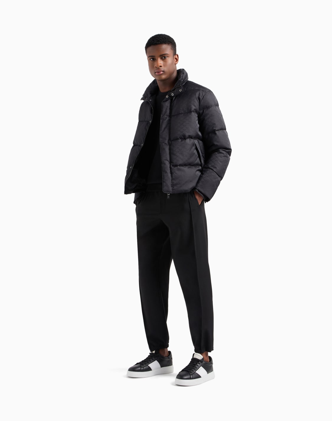 スウェットシャツ-ダブルジャジ-マイクロロゴパッチ-ブラック--emporio-armani