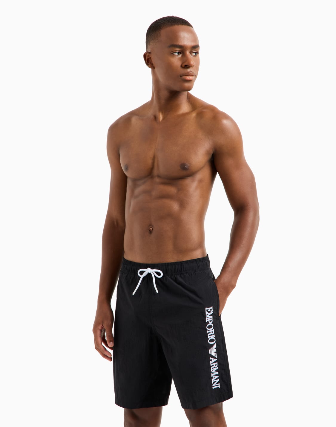 baador-tipo-bermudas-con-logotipo-vertical-bordado-negro--emporio-armani