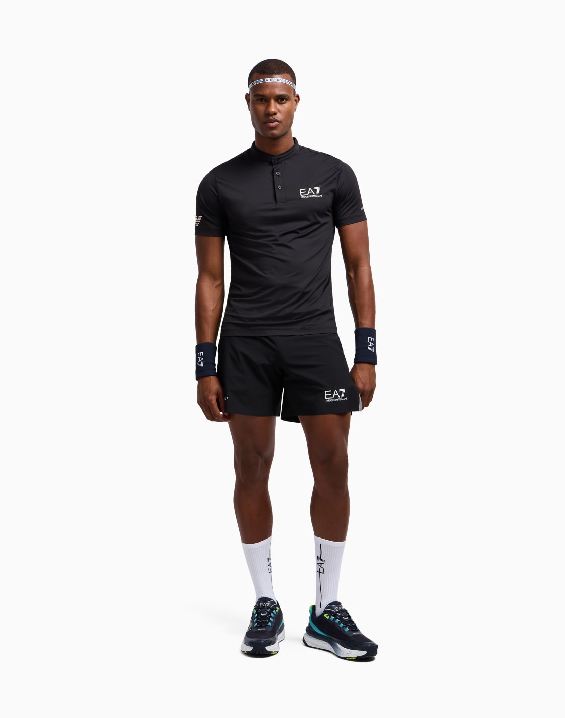 polo-tennis-pro-de-tejido-tcnico-ventus7-con-cuello-panadero-negro--ea7