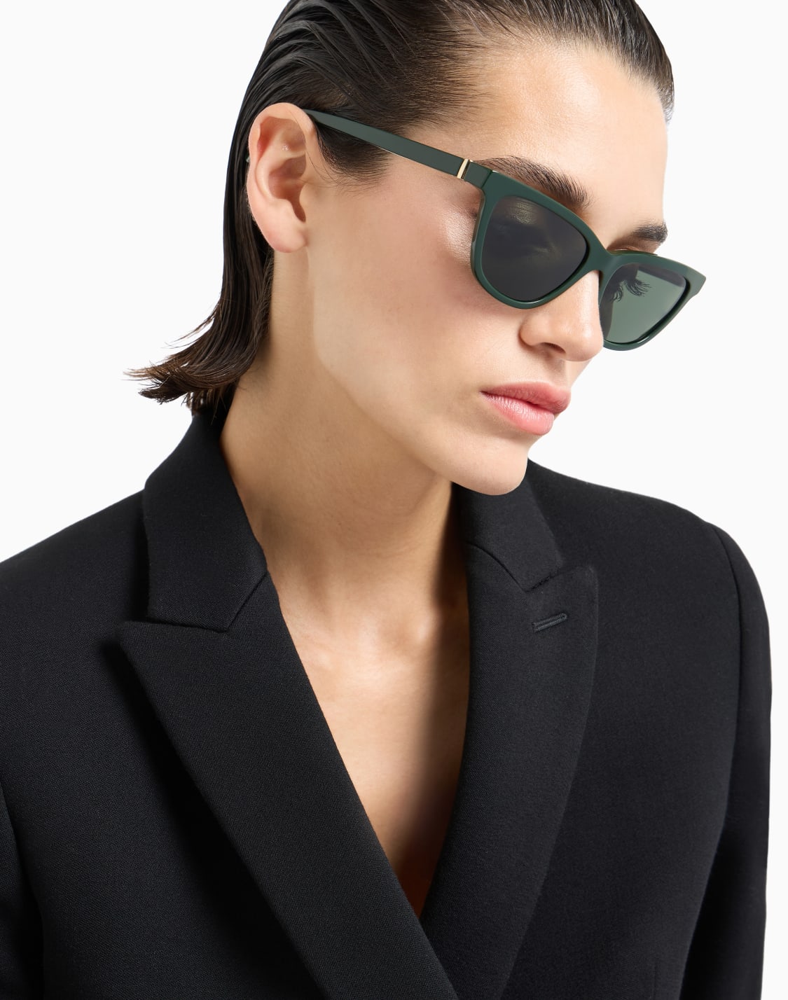 occhiali-da-sole-donna-forma-cat-eye-verde--giorgio-armani
