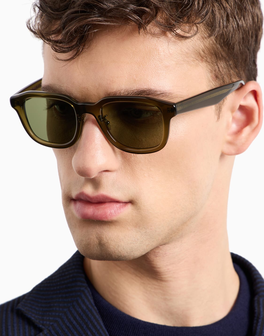 lunettes-de-soleil-carres-pour-homme-vert--giorgio-armani