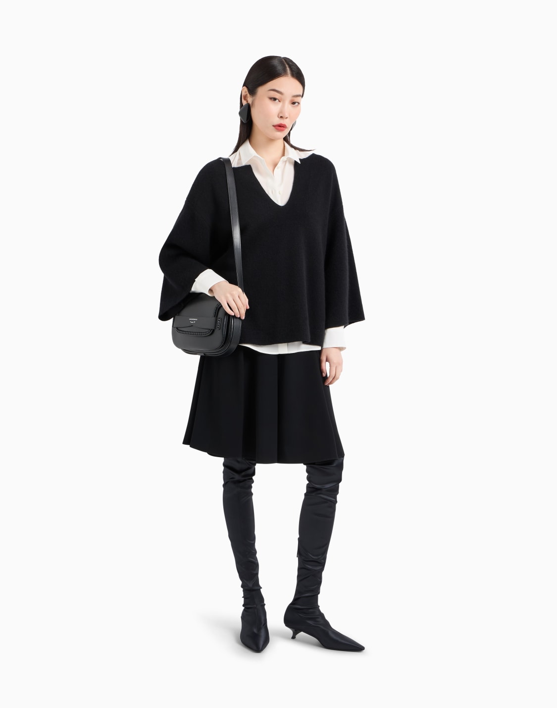 chemisier-en-crpe-de-chine-de-soie-pliss-au-dos-blanc--emporio-armani