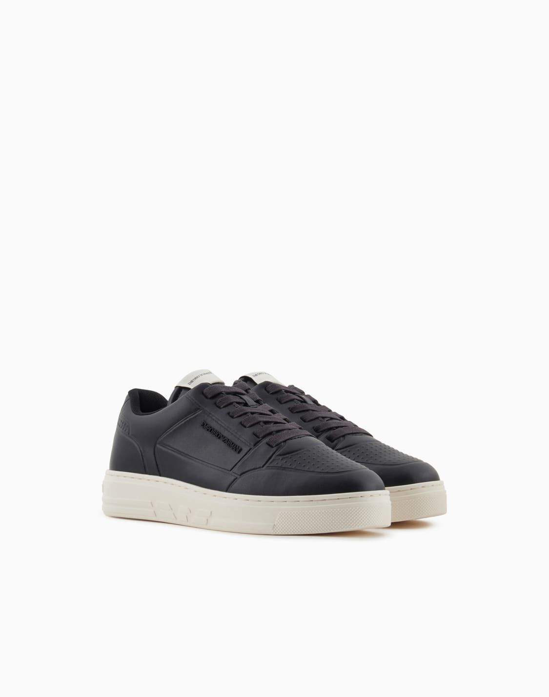 sneakers-in-pelle-con-dettagli-termoformati-nero--emporio-armani