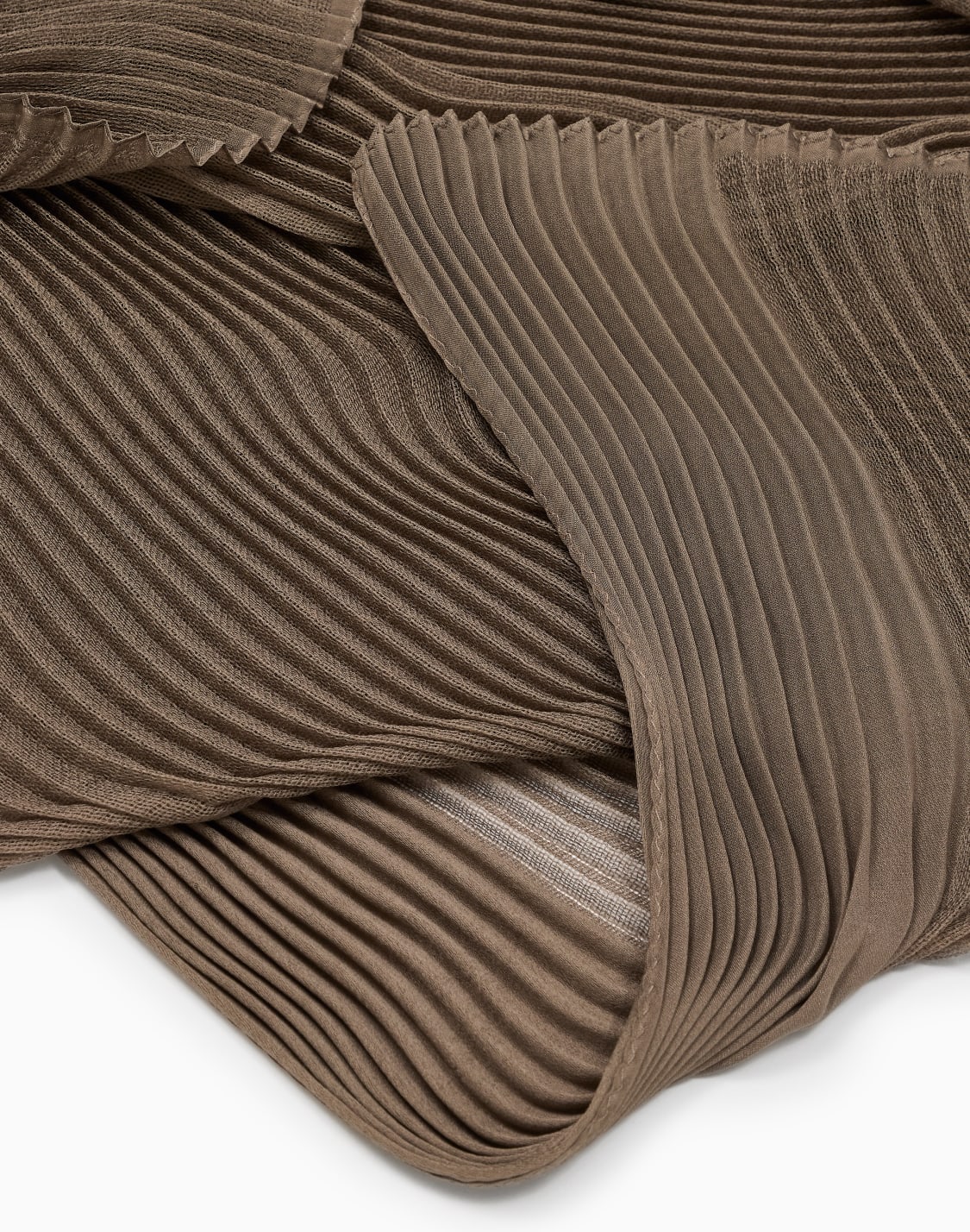 stola-in-seta-pliss-beige--giorgio-armani