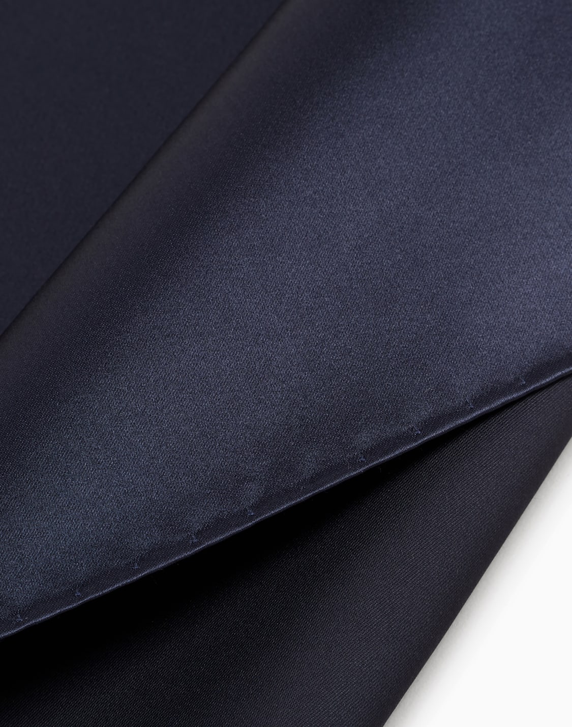 pure-silk-pocket-square-with-jacquard-micro-motif-blue--emporio-armani
