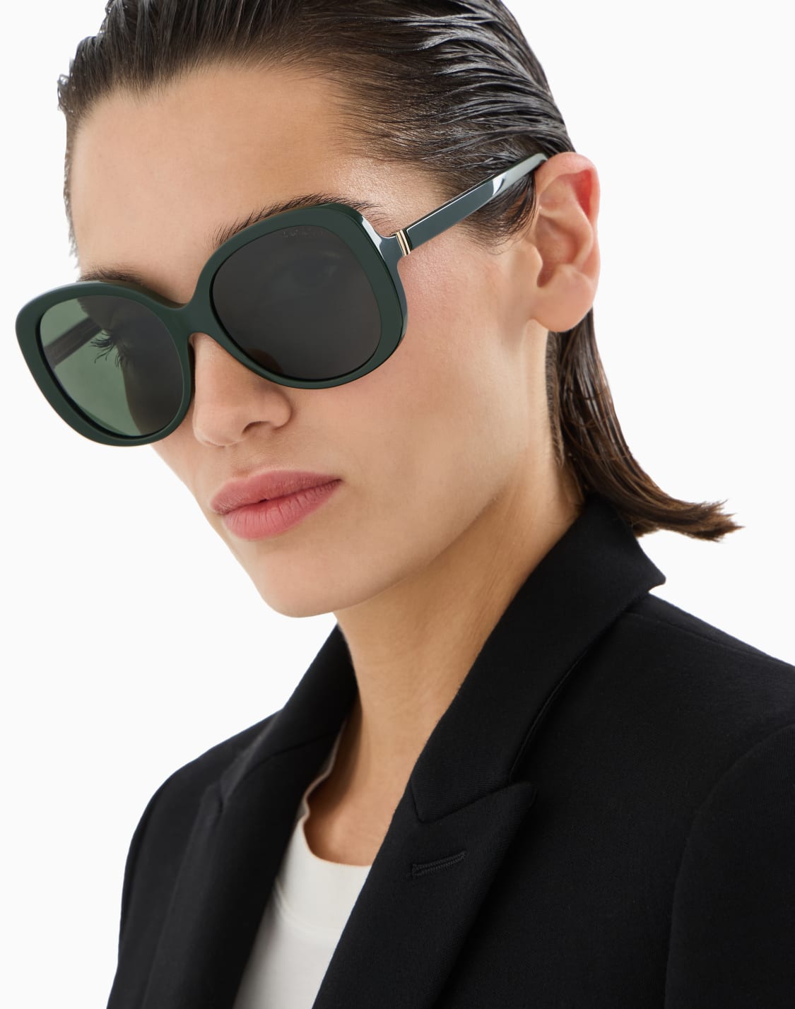 occhiali-da-sole-donna-forma-tonda-verde--giorgio-armani