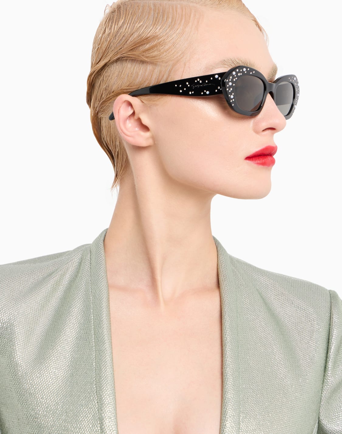 occhiali-da-sole-donna-forma-squadrata-nero--giorgio-armani