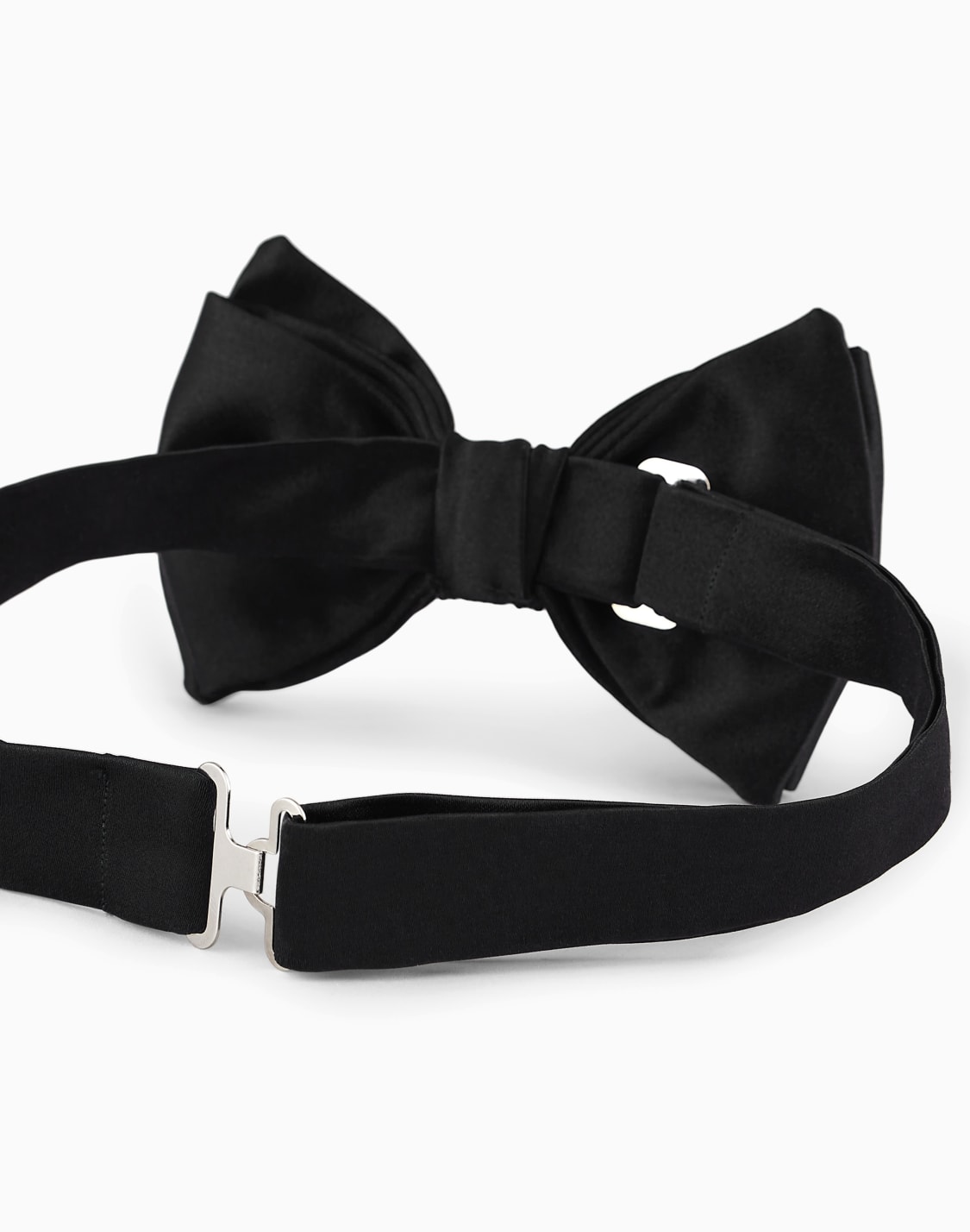 knotted-bow-tie-in-micro-textured-pure-silk-black--emporio-armani