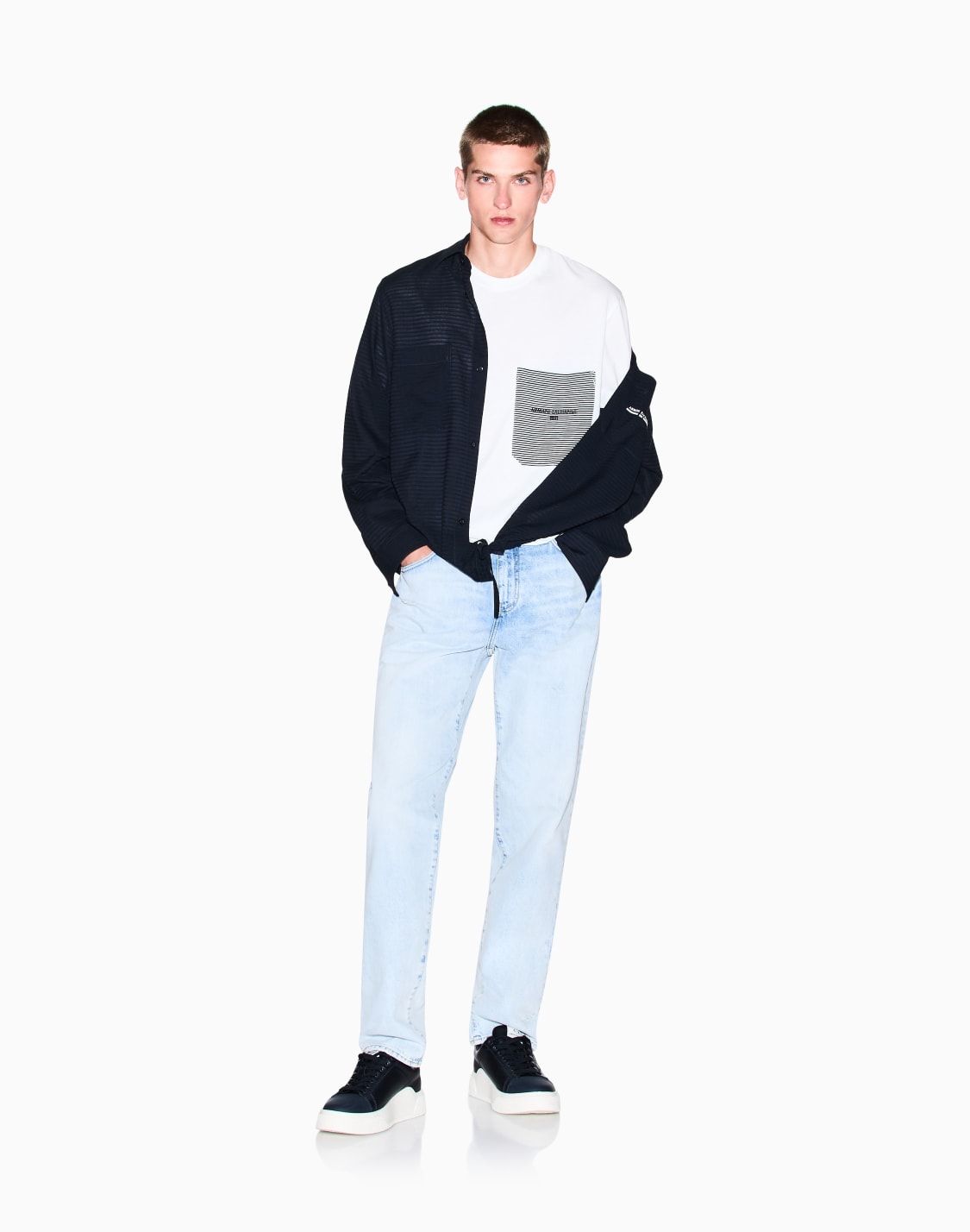 パッチポケットディテル-半袖クルネックtシャツ-ホワイト--armani-exchange