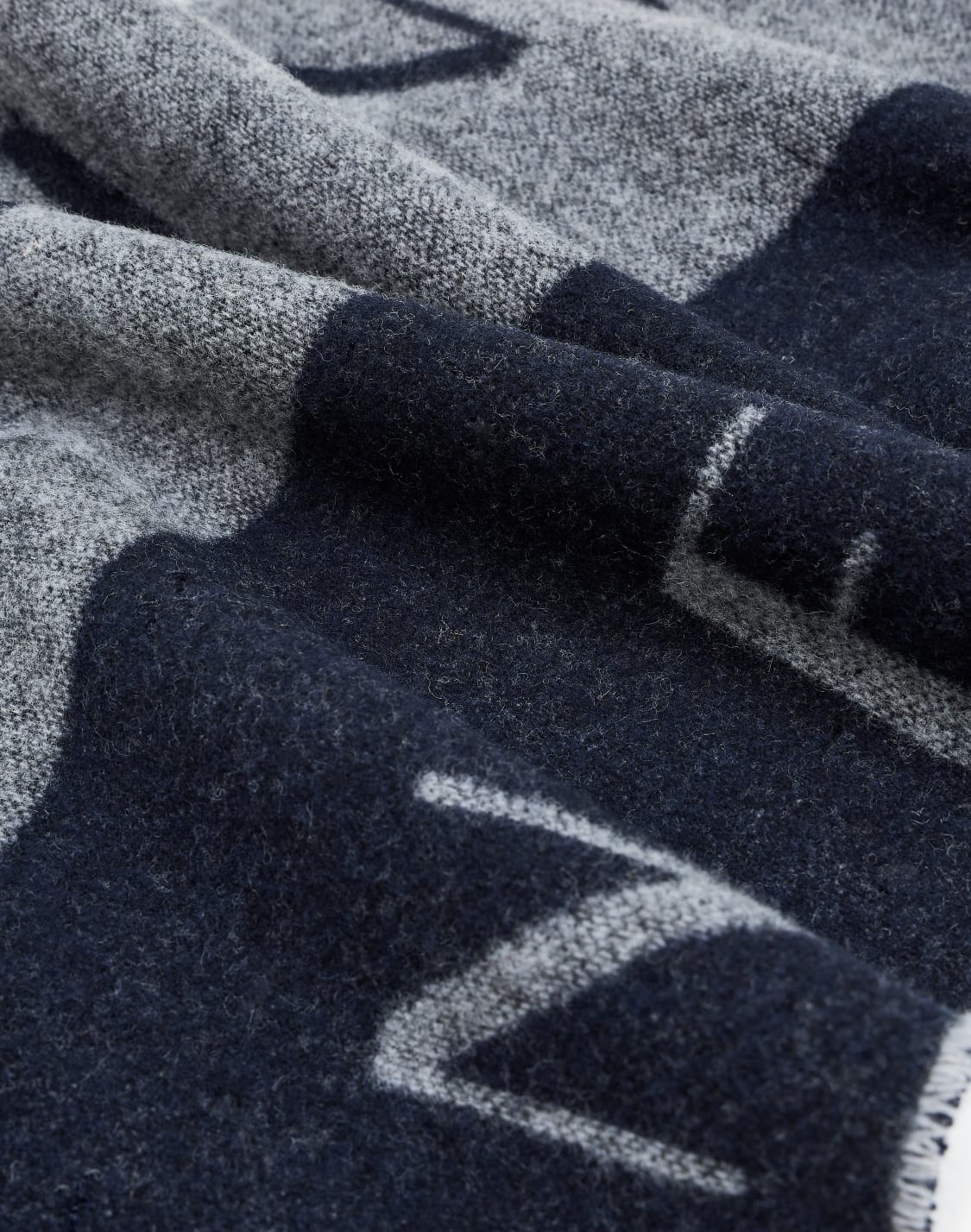 scarves-blue--armani-exchange