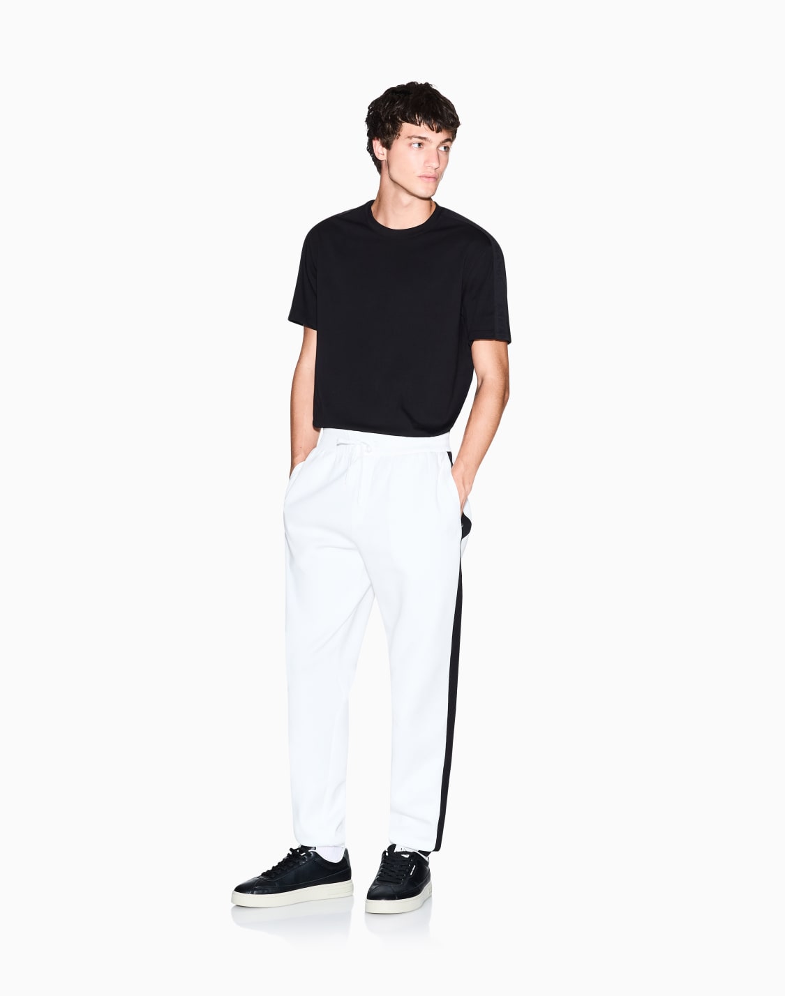 jogger-pants-logo-stripes-white--armani-exchange