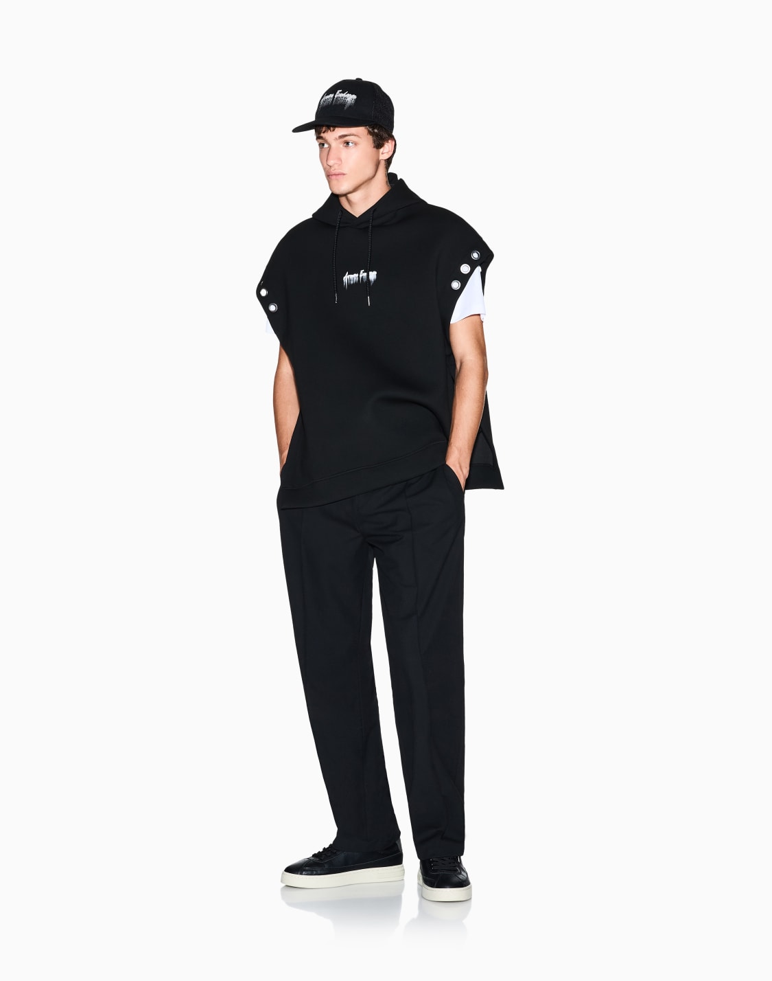 black-sleeveless-logo-eyelet-hoodie-noir--armani-exchange