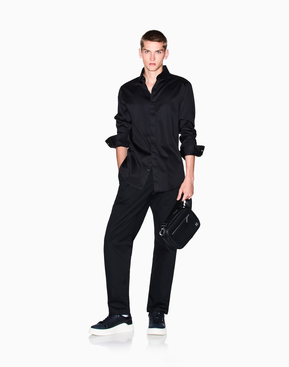 chemise-slim-en-coton-stretch-noir--armani-exchange
