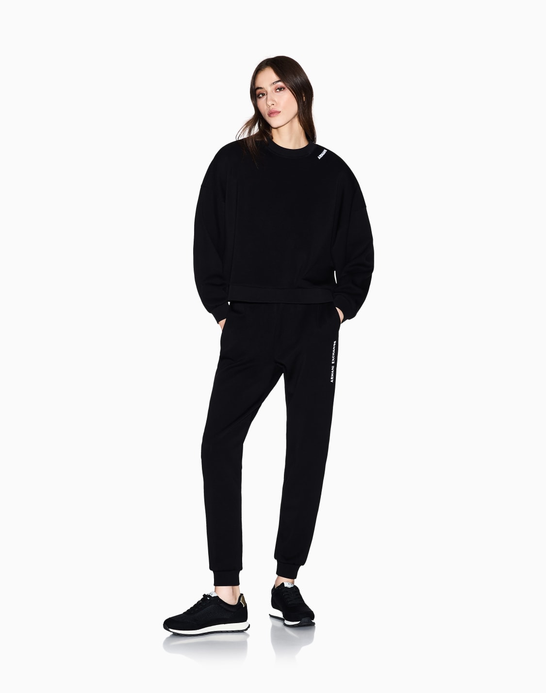 cropped-crewneck-sweatshirt-negro--armani-exchange