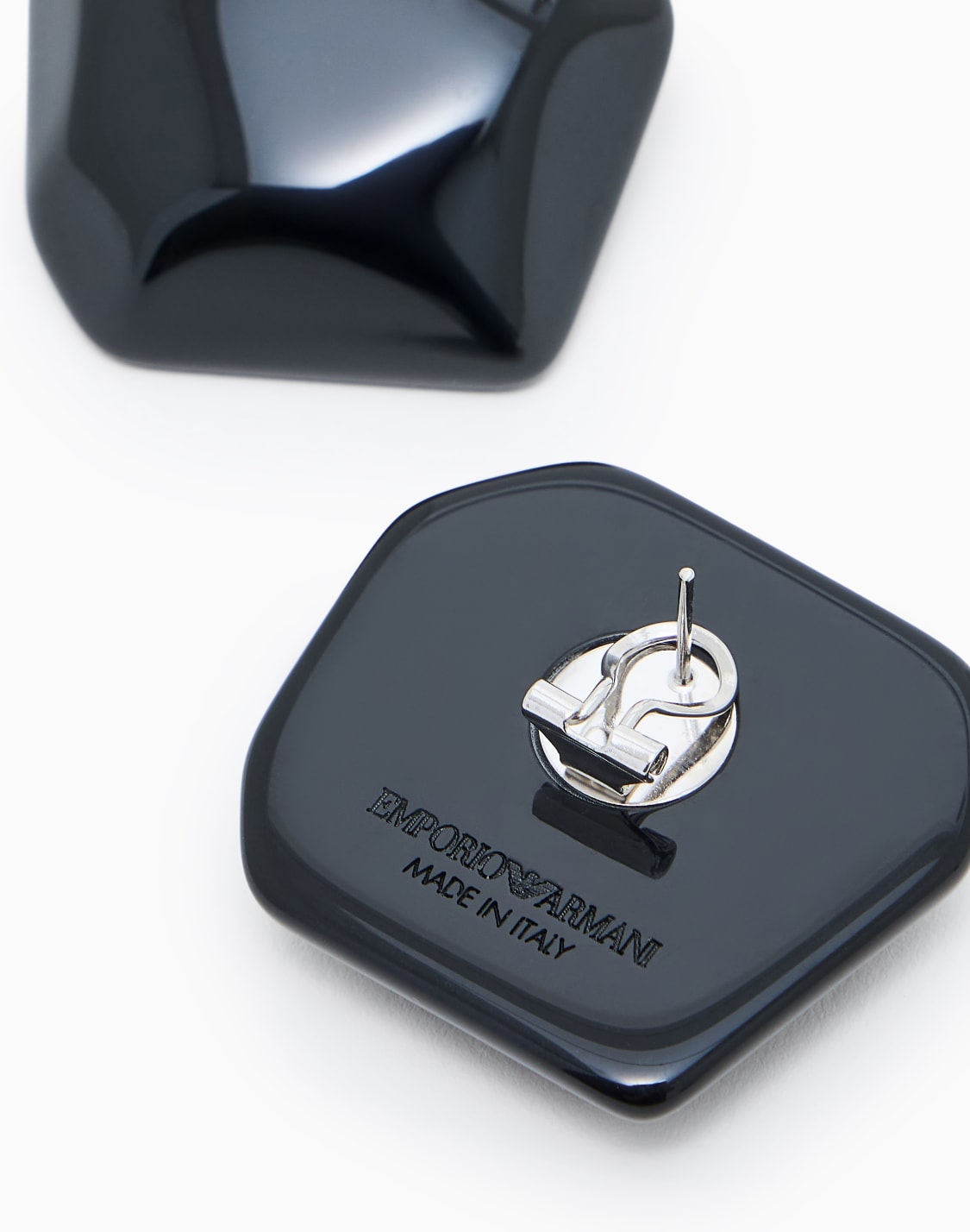oversized-faceted-earrings-black--emporio-armani