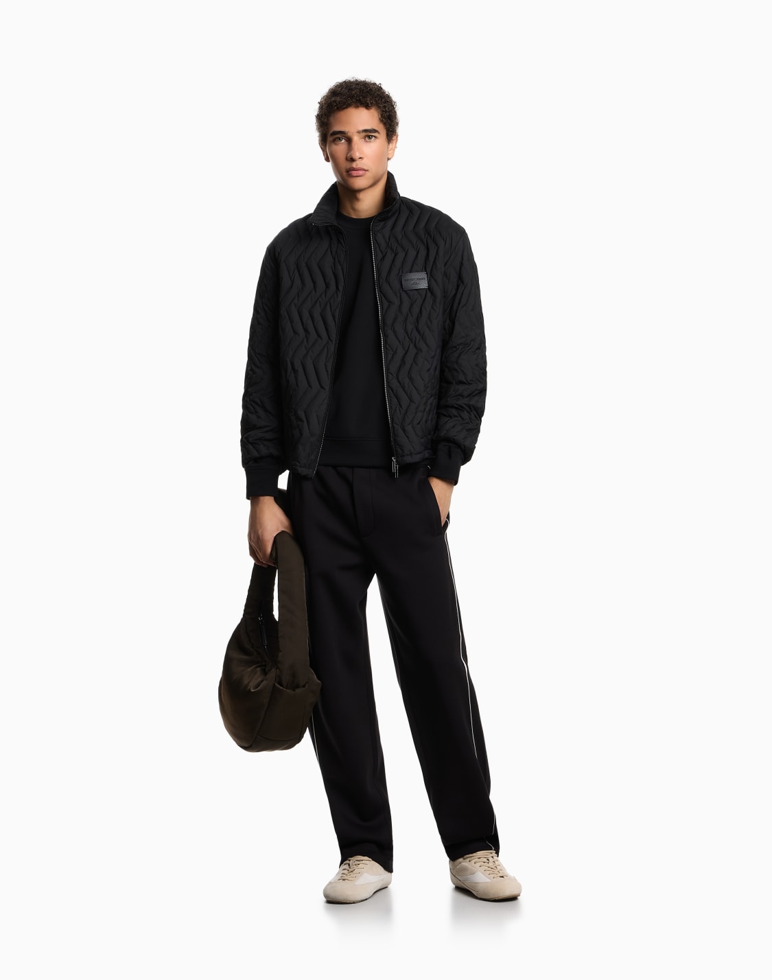 sweat-shirt-en-jersey-avec-broderie-ea-trs-en-relief-asv-noir--emporio-armani