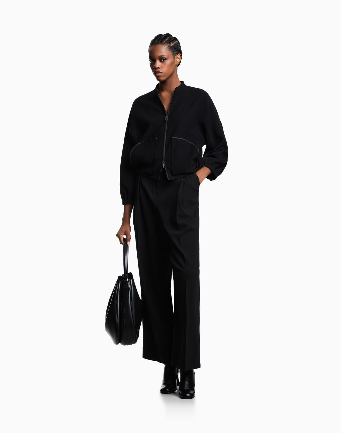 blouson-in-tecno-cady-con-ricamo-logo-nero--emporio-armani