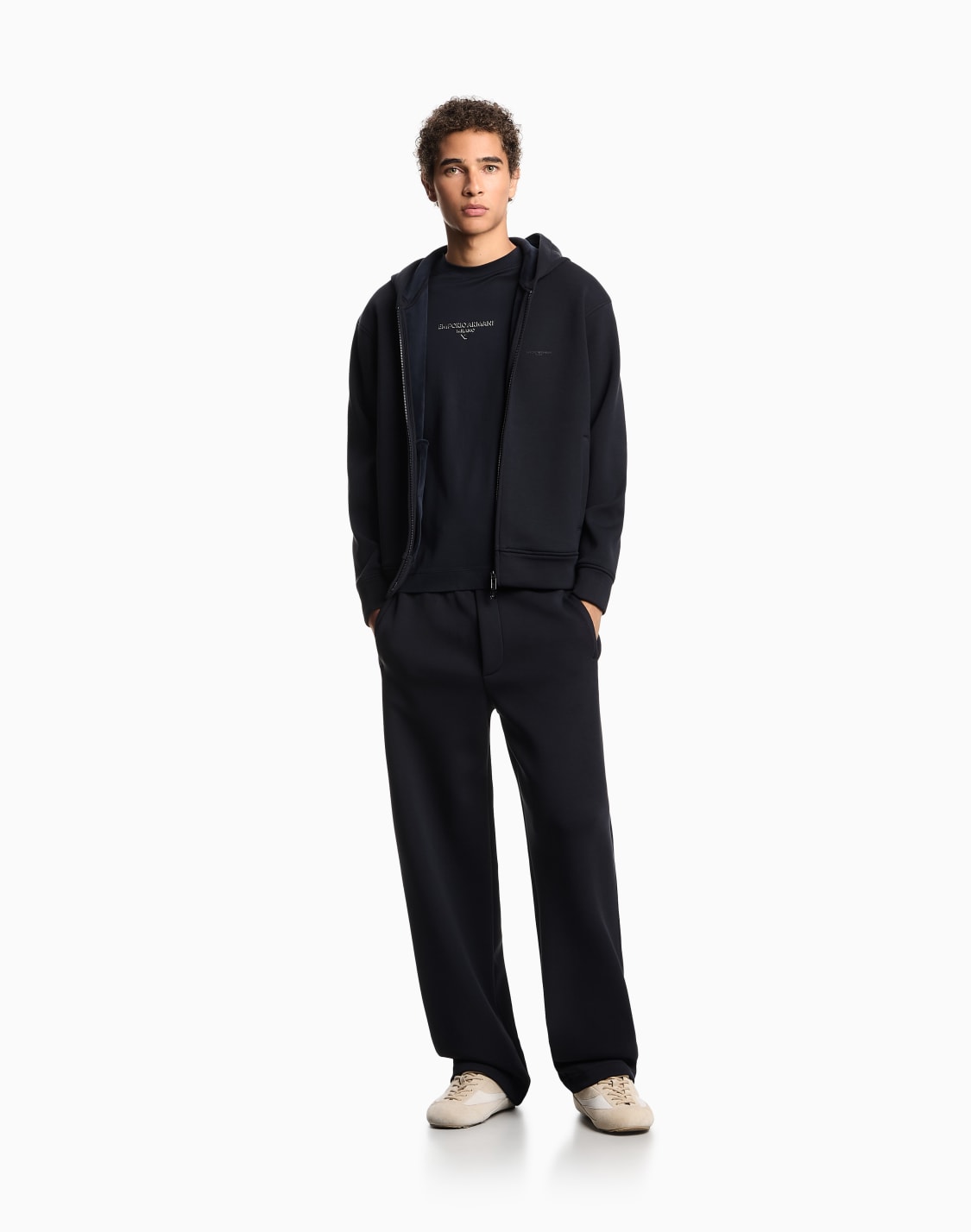camiseta-de-punto-en-mezcla-de-lyocell-con-logotipo-efecto-tridimensional-azul-marino--emporio-armani