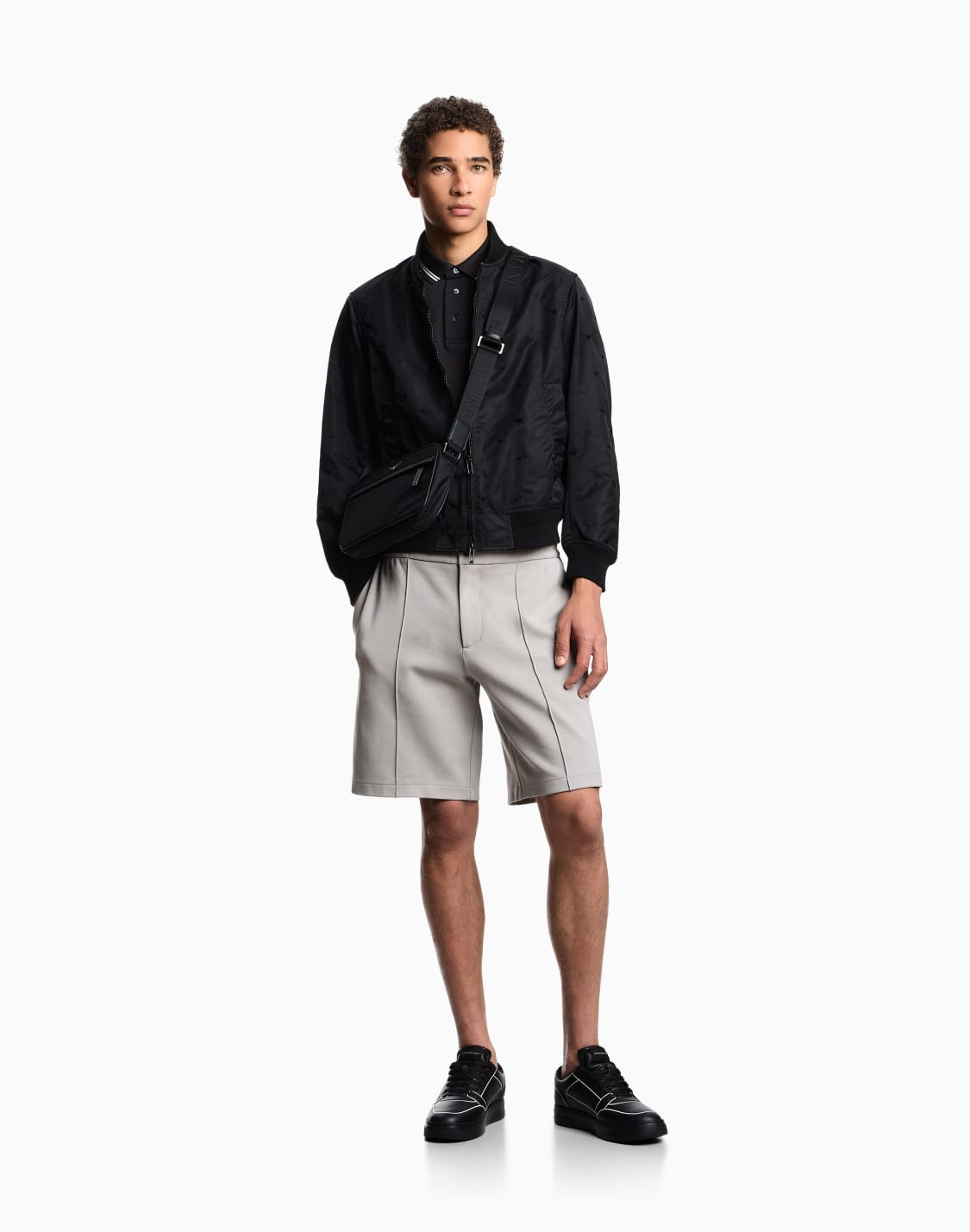 polo-de-piqu-con-cuello-perfilado-gris--emporio-armani