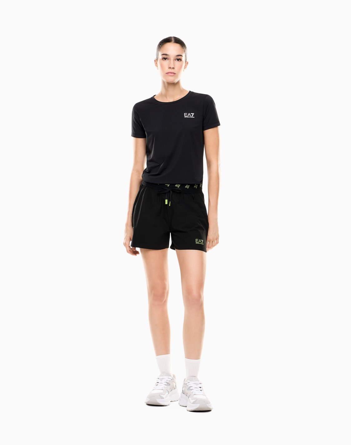 dynamic-athlete-shorts-in-ventus7-technical-fabric-black--ea7