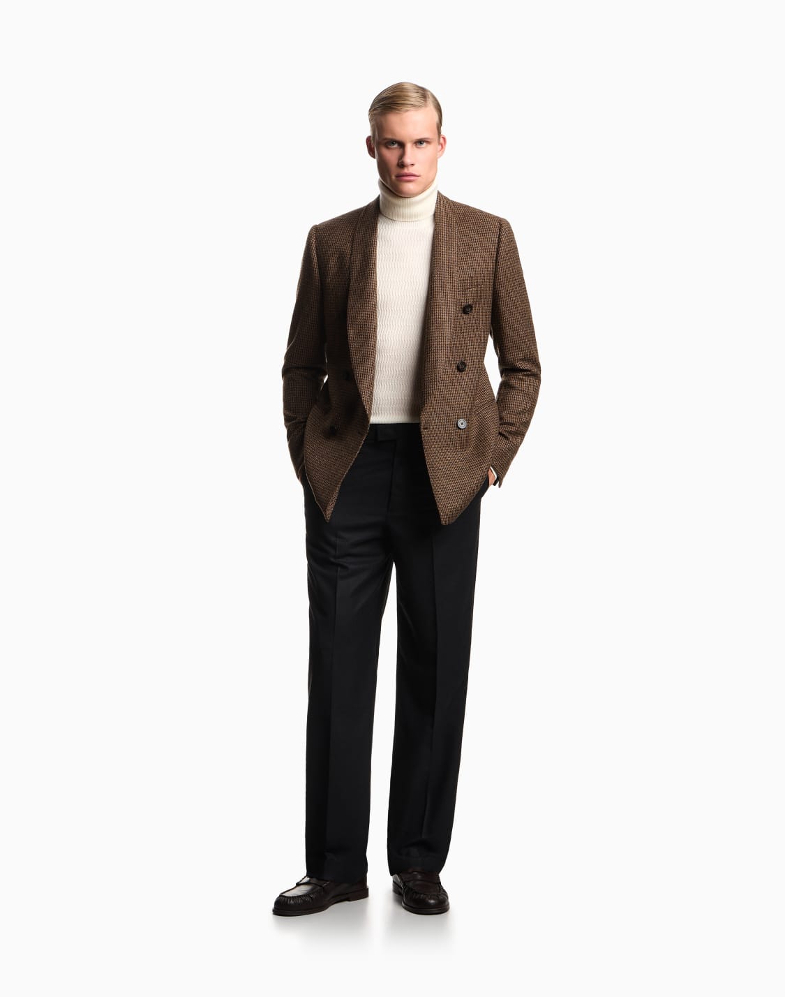 maglione-dolcevita-in-lana-vergine-punto-links-e-trecce-beige--emporio-armani