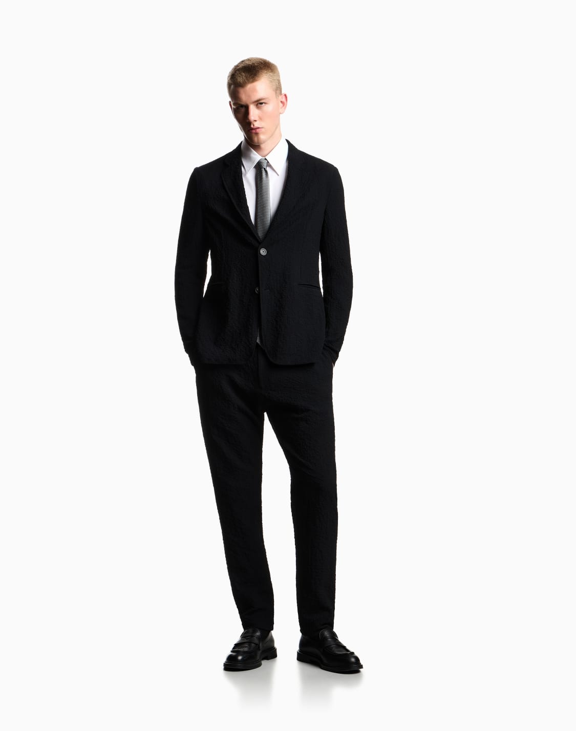 pantalon-en-tissu-seersucker-technique-noir--emporio-armani