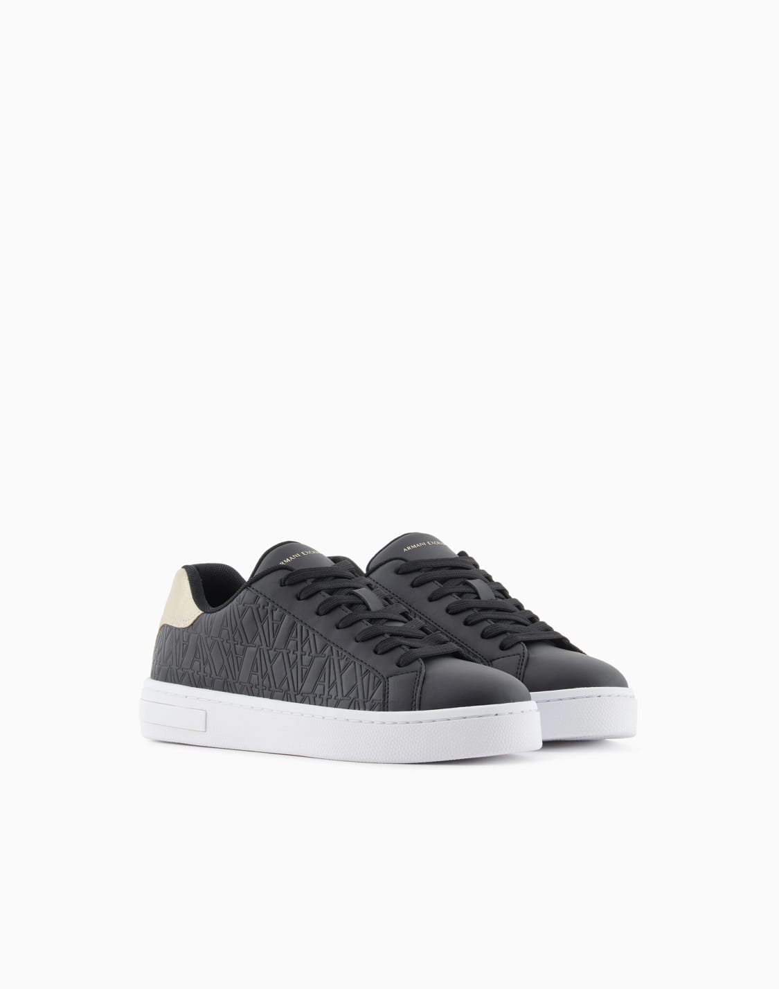 baskets-avec-logo-brod-ton-sur-ton-et-dtail-en-mtal-noir--armani-exchange
