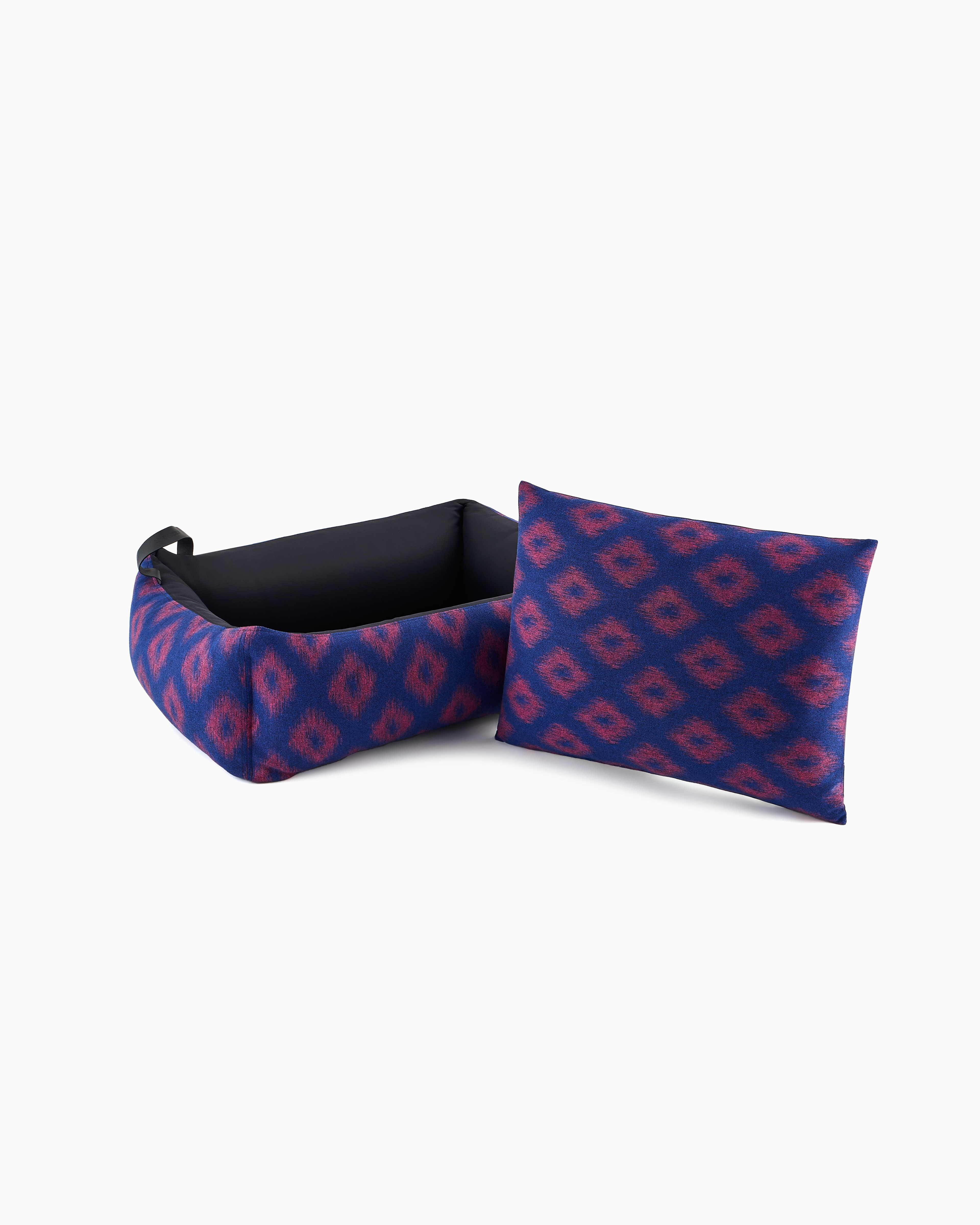 Giorgio Armani Official Store Poldo X  Ikat Jacquard Flannel Dog Bed In Fantaisie