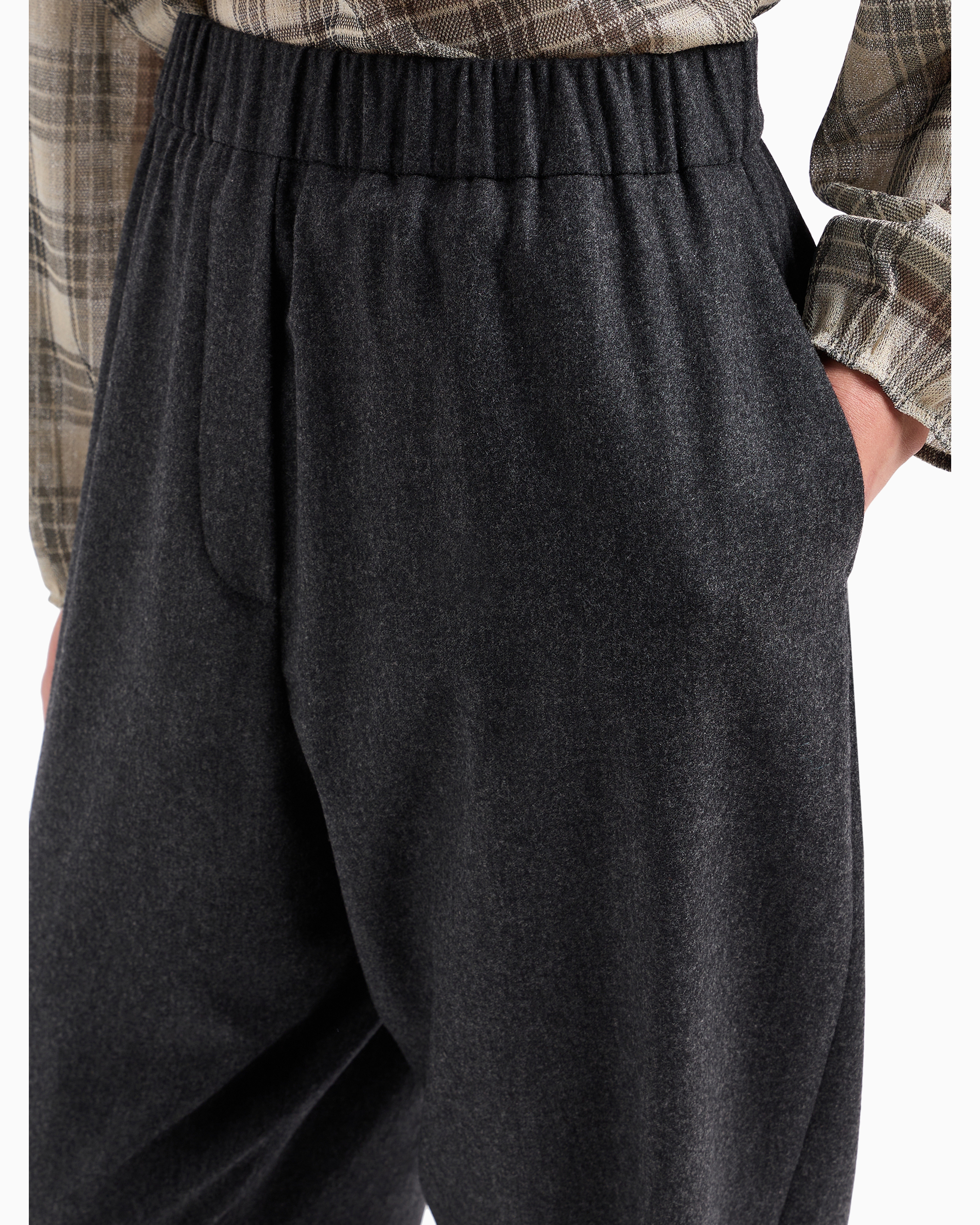Giorgio Armani Official Store Soft Wool And Cashmere Flannel Trousers In Gris