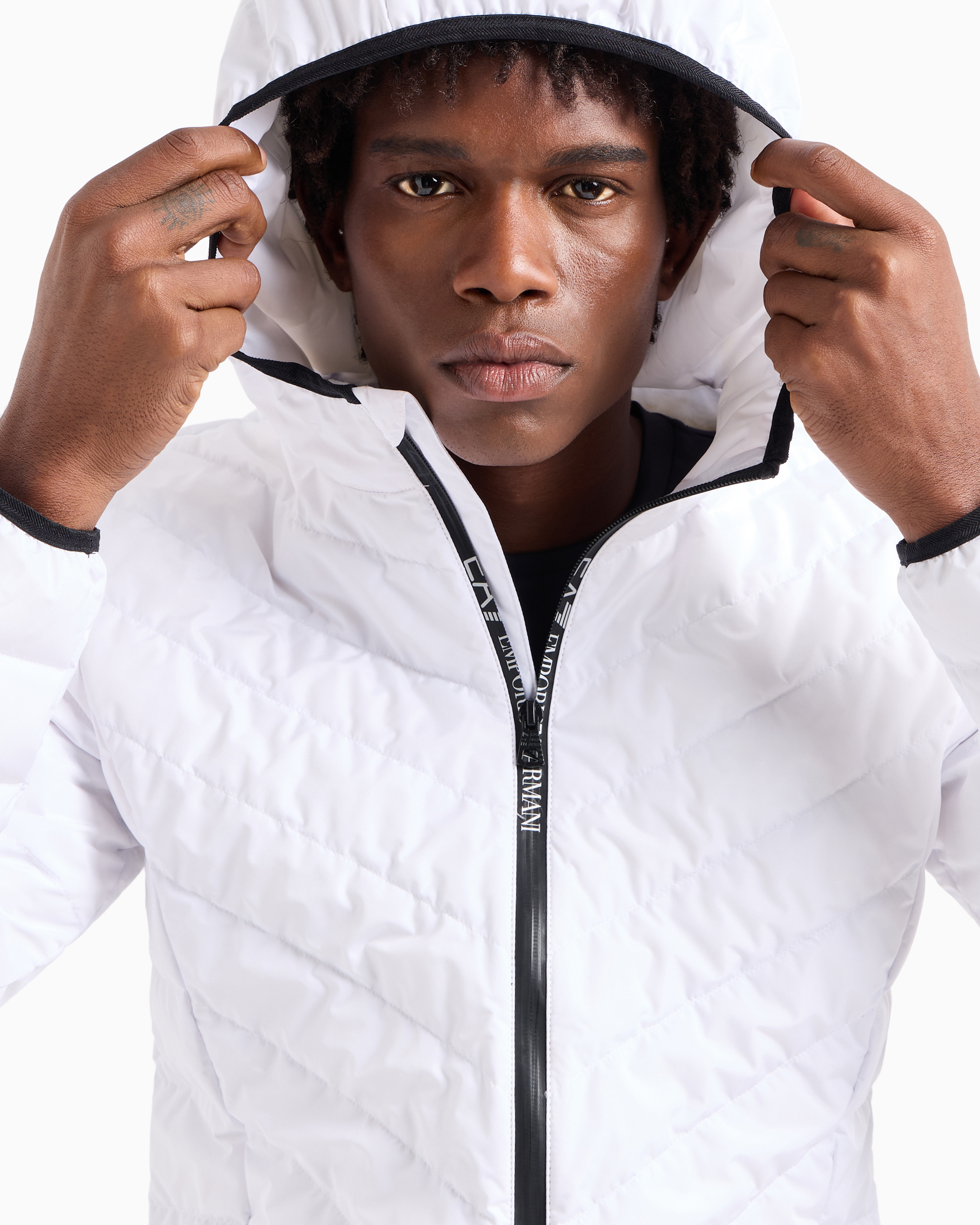 Ea7 Premium Shield Packable Hooded Down Jacket In White