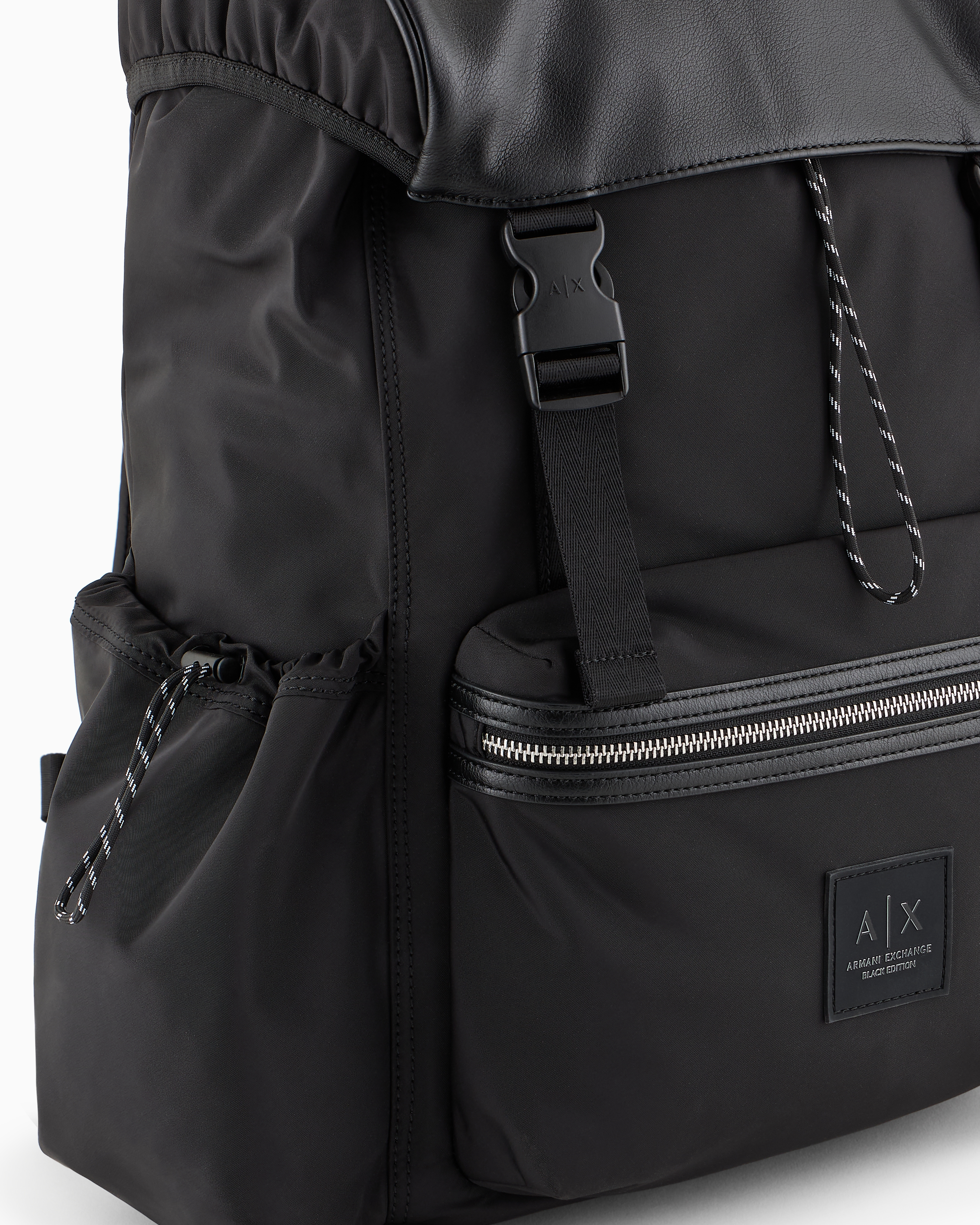 エンポリオアルマーニ リュックサック/バックパック バッグ メンズ イーグルマーク ブラック Y4O362 Y216J 81073 EMPORIO  ARMANI |ブランド腕時計通販なら「 ブルークウォッチカンパニー 心斎橋店」