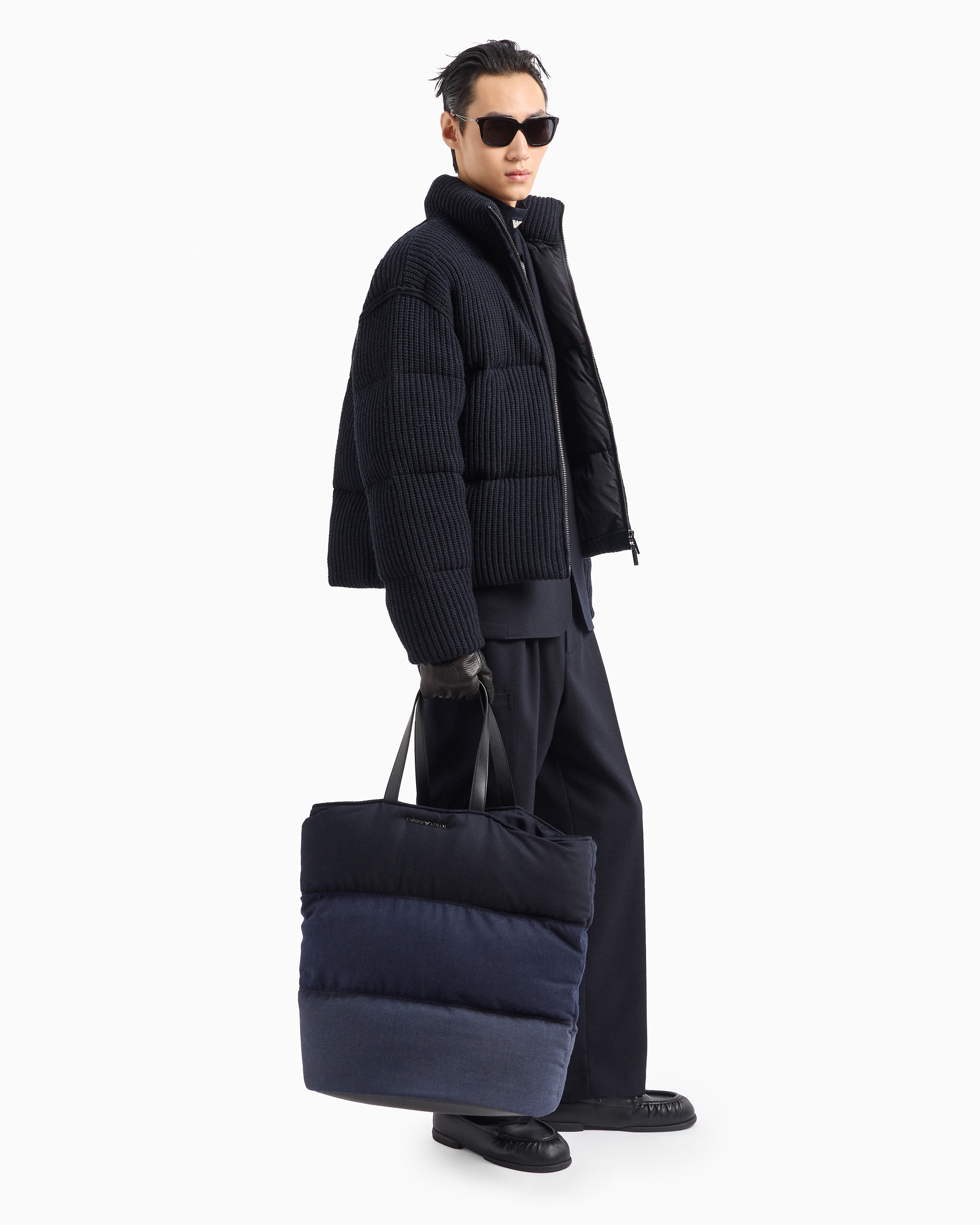 Emporio Armani Official Store Single-breasted Blazer In A Virgin Wool Blend In Navy Blue