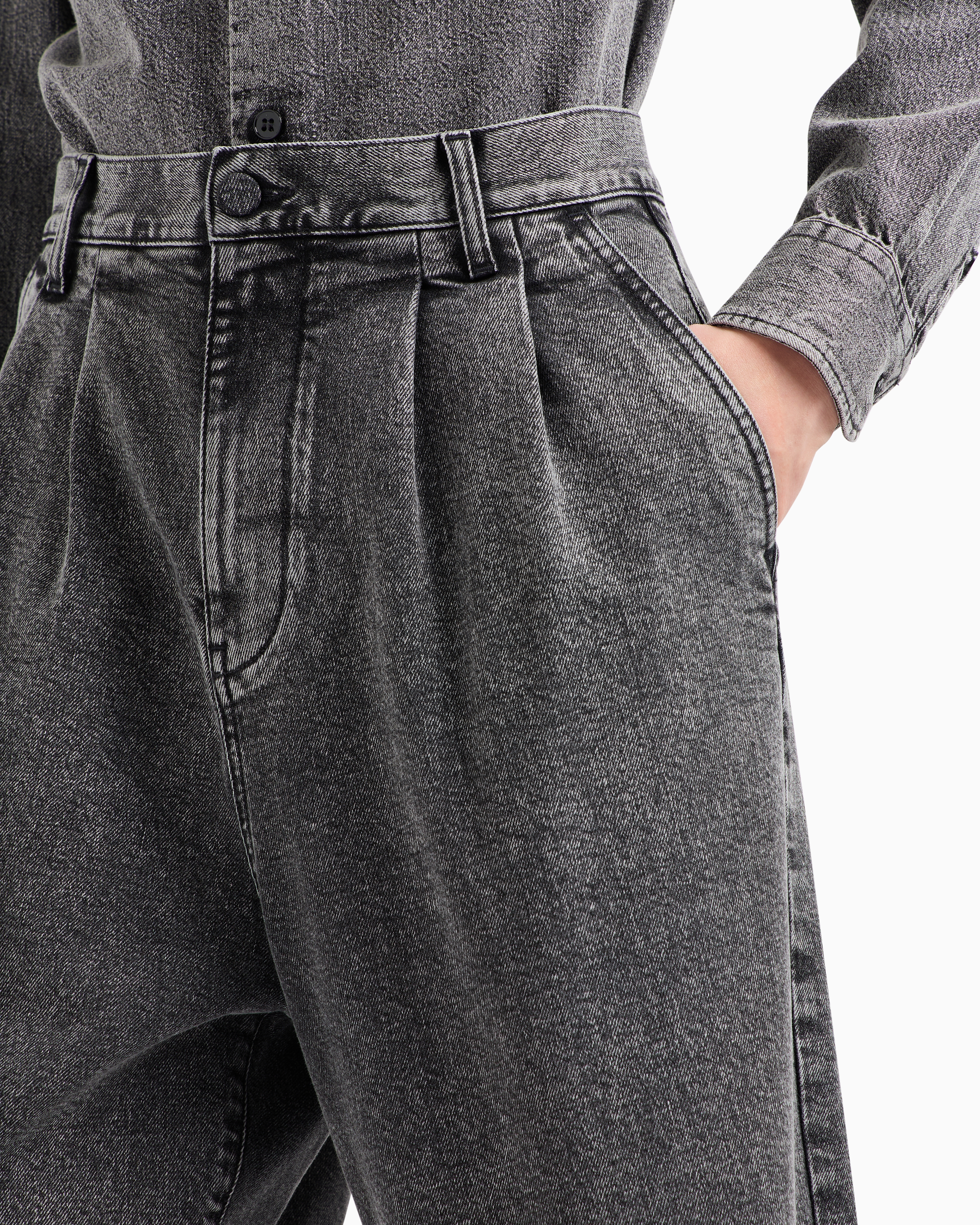 Emporio Armani Official Store Garment-treated Denim Jeans With Darts In Schwarz