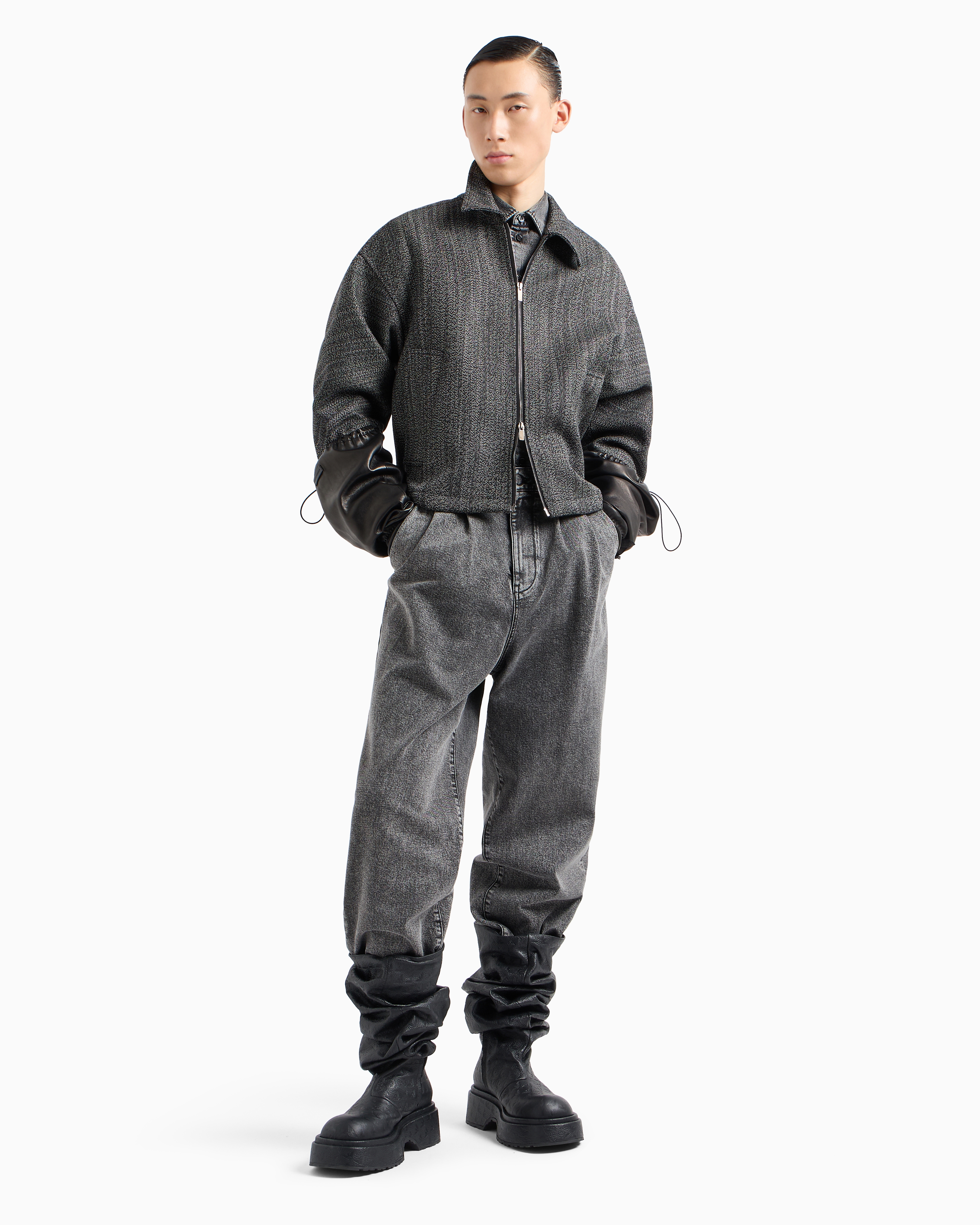 Emporio Armani Official Store Garment-treated Denim Jeans With Darts In Schwarz