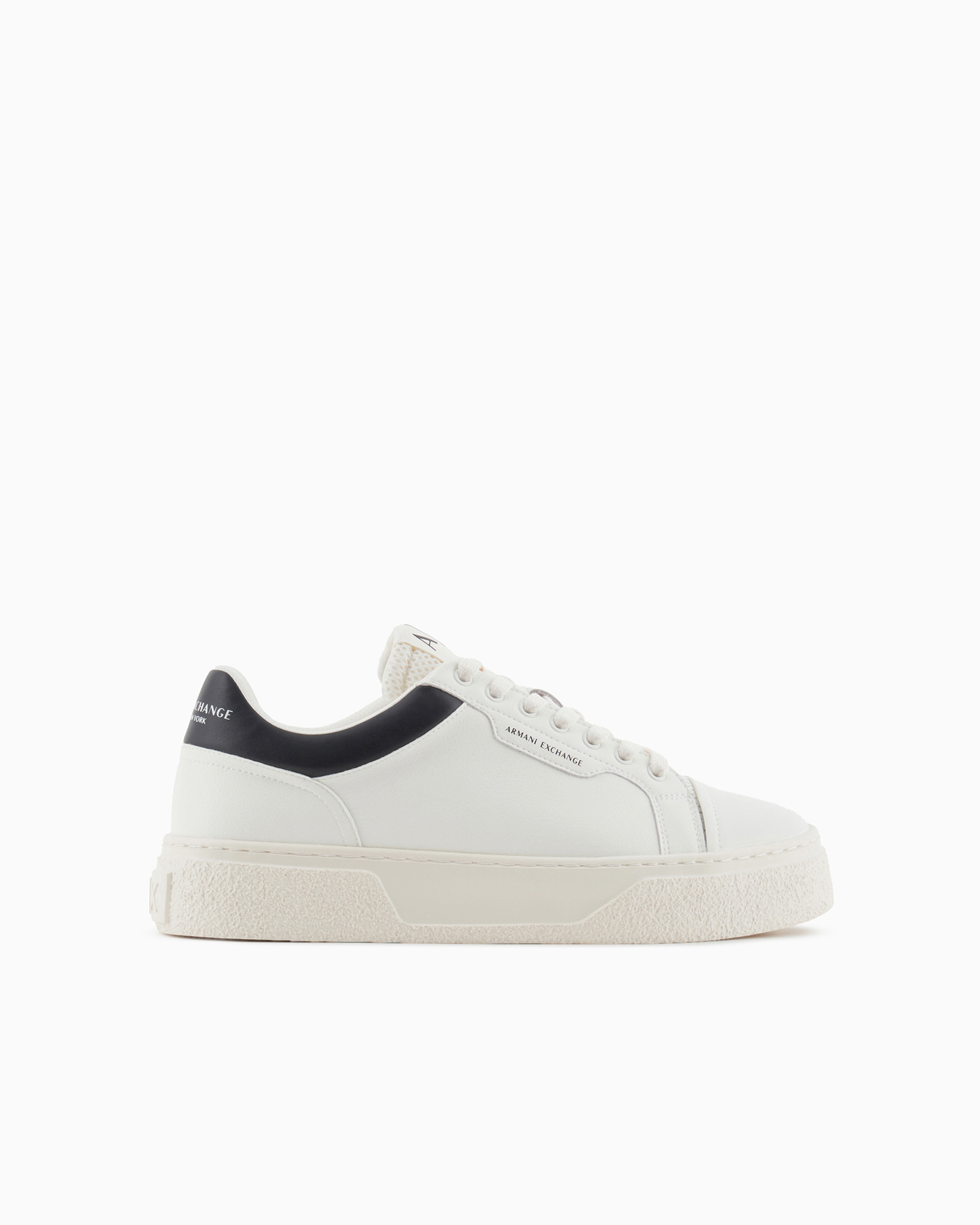 Armani Exchange Official Store Sneakers In Bianco E Nero