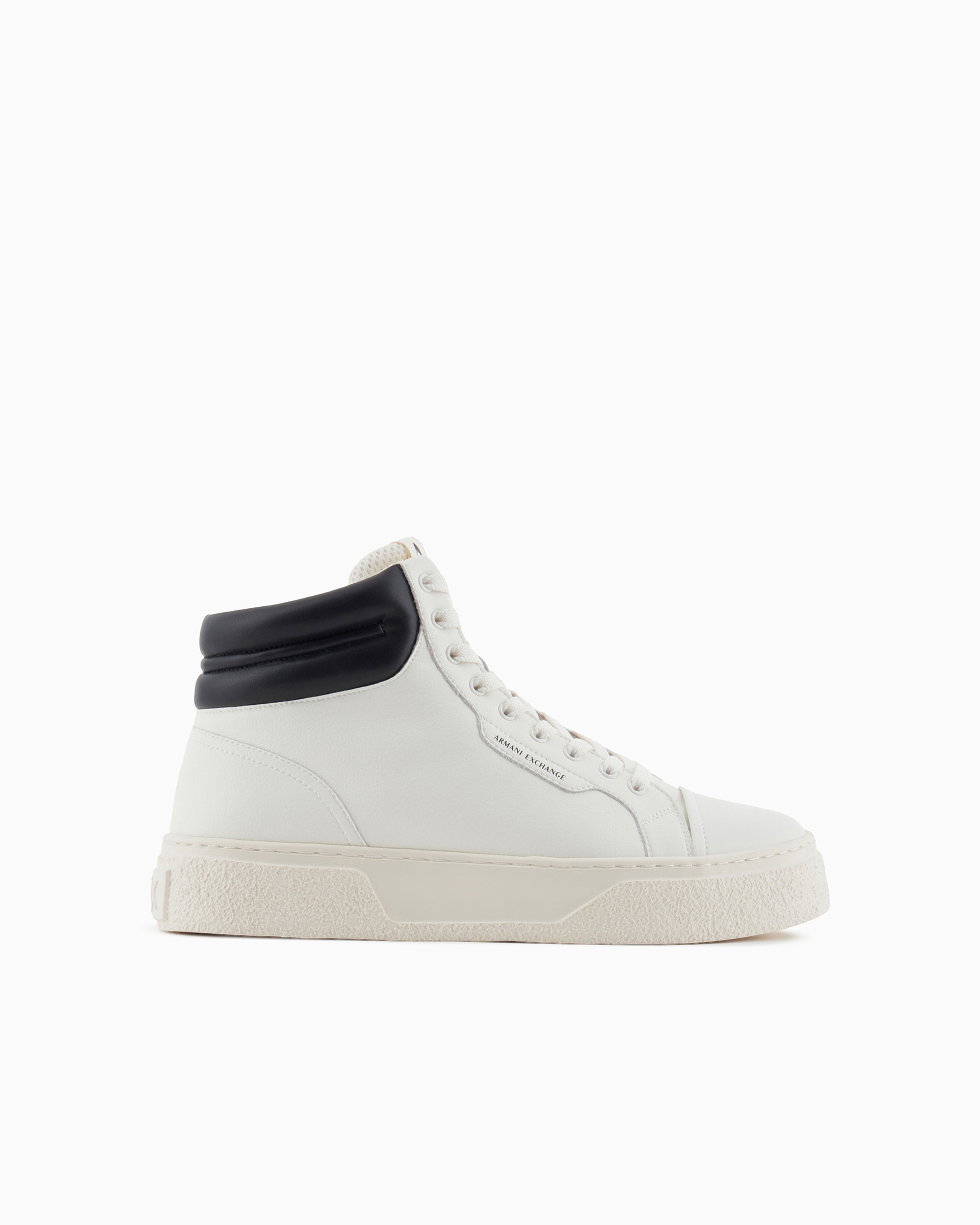 Armani Exchange Official Store Sneakers In Bianco E Nero