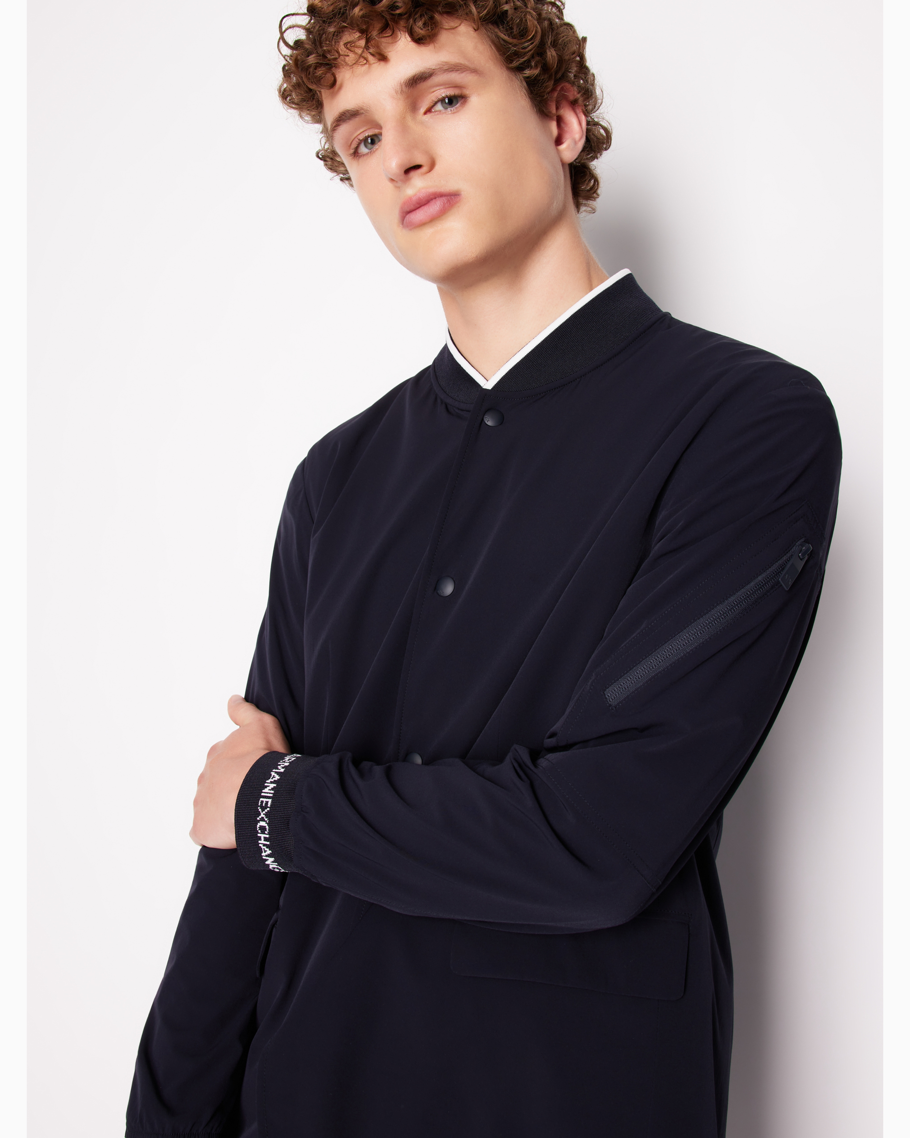 Blazer stretch fabric with contrasting profiles