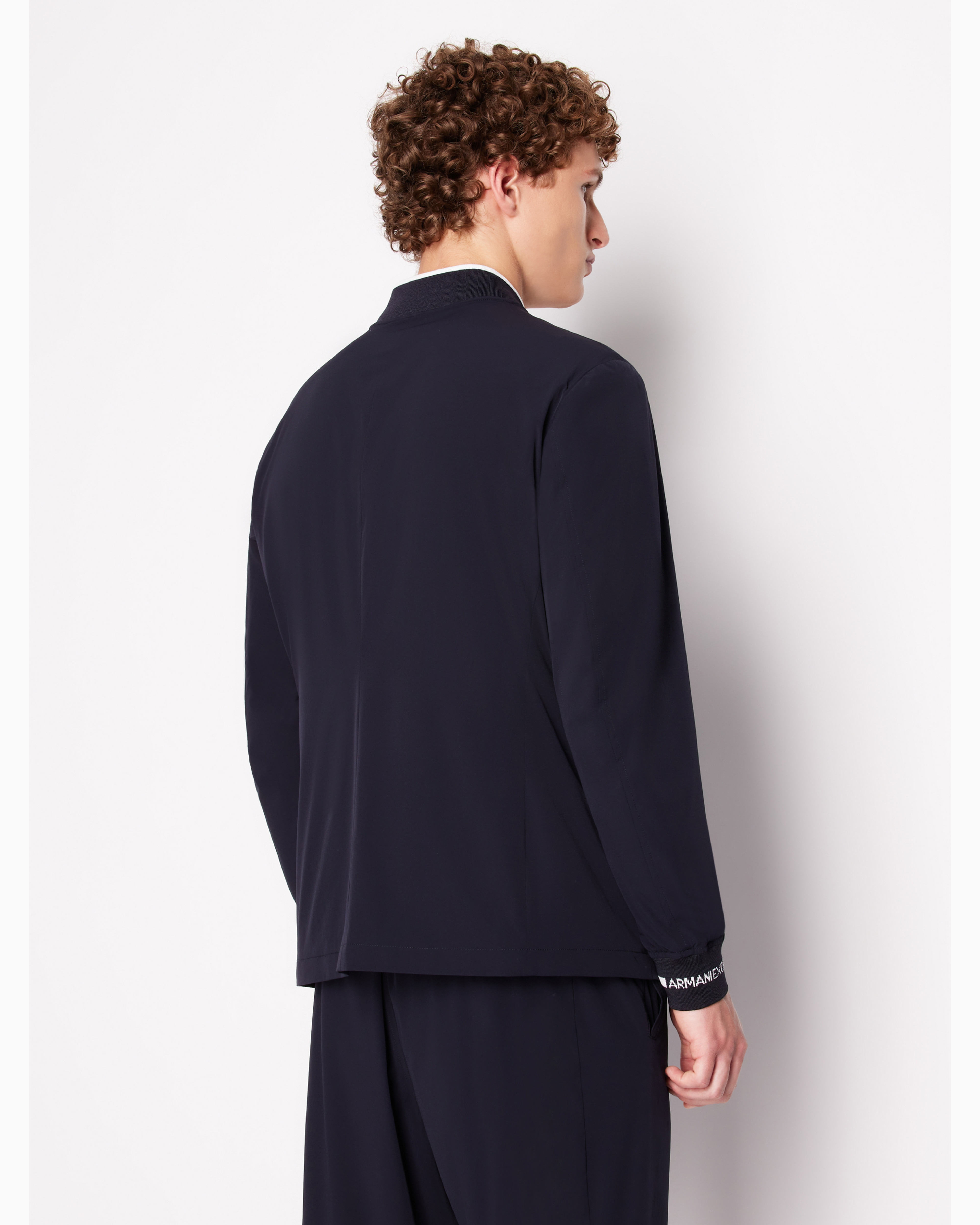 Blazer stretch fabric with contrasting profiles