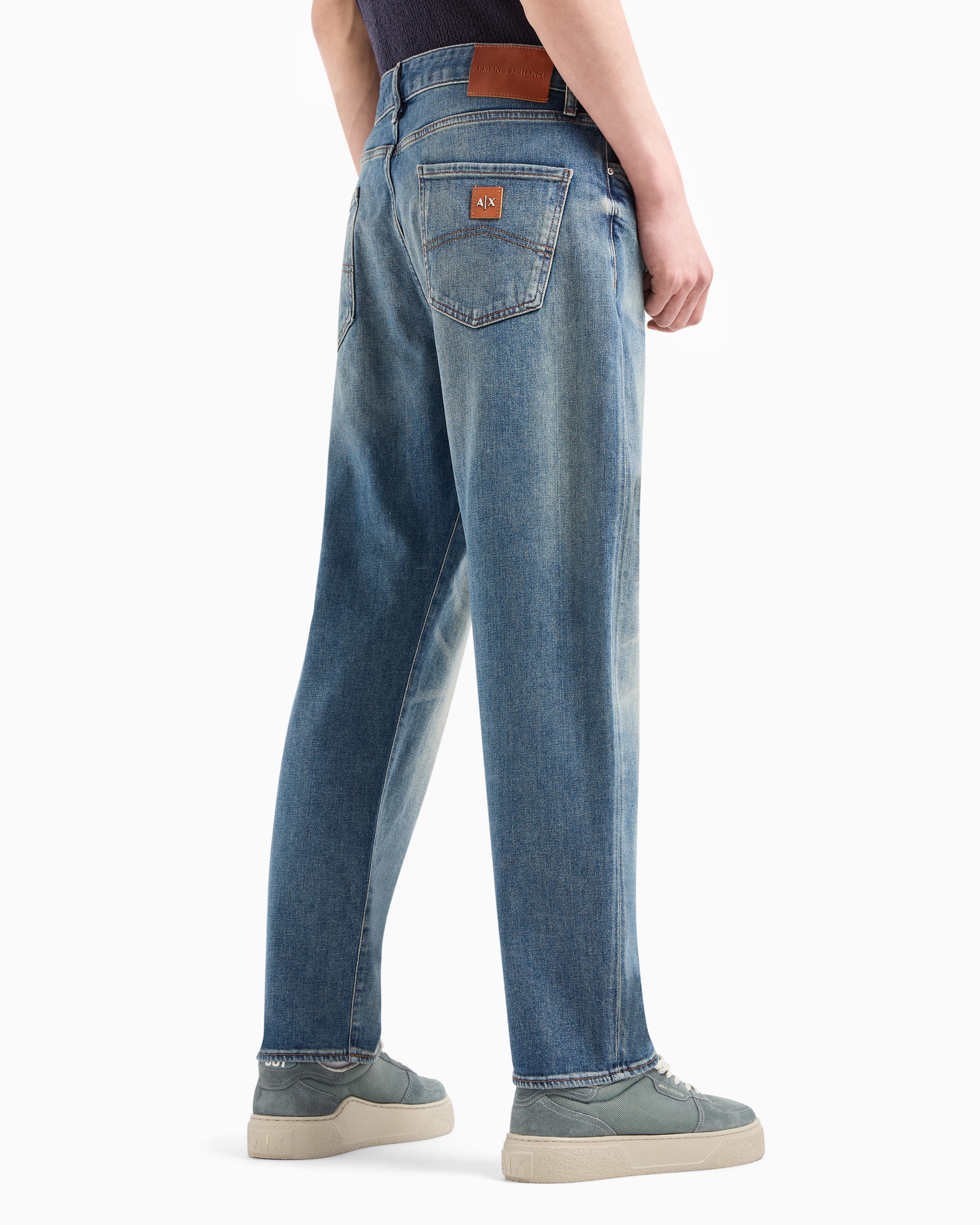 Tapered Jeans