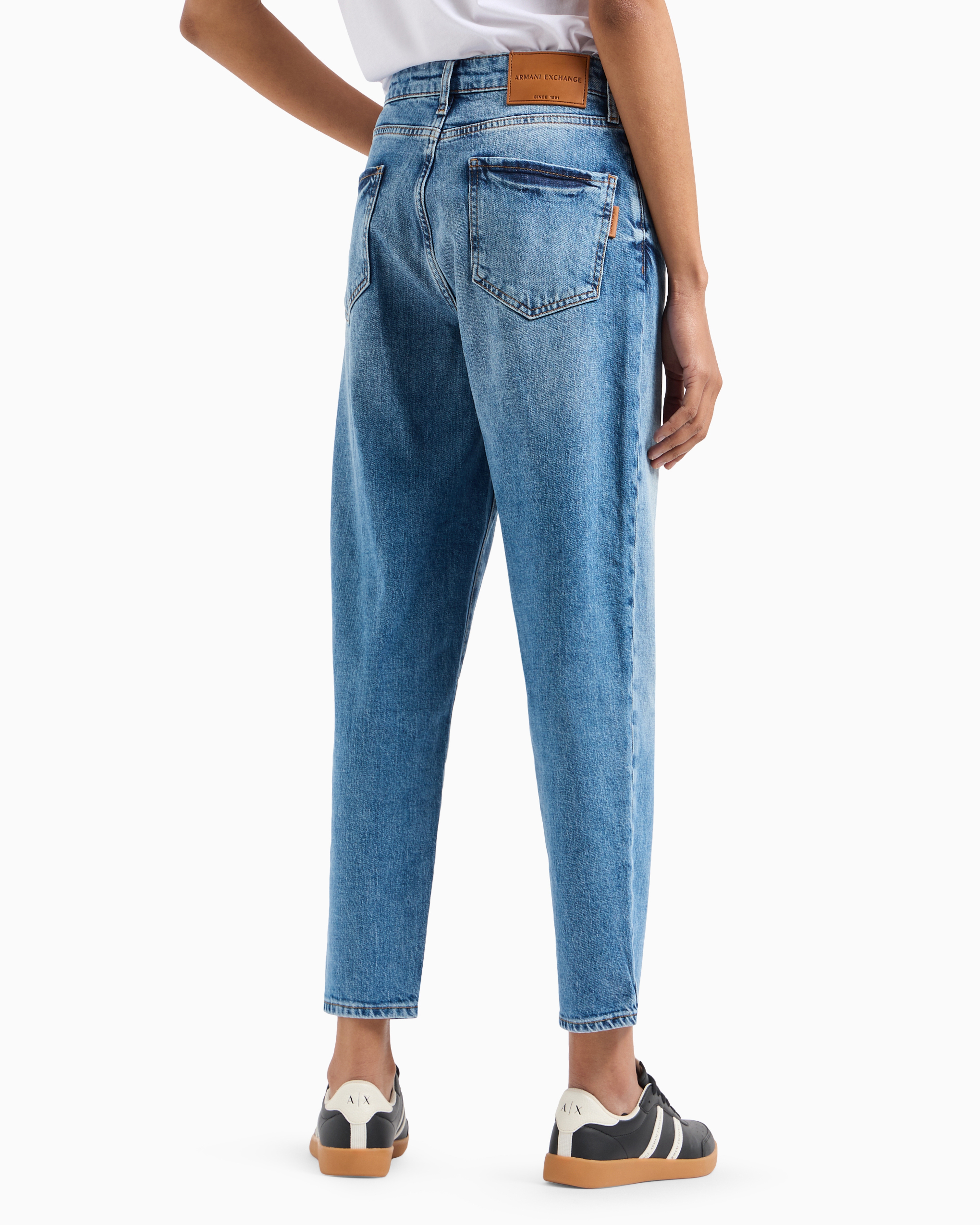 デニム・ジーパン Armani Exchange 6RYJ51 Y11FZ CARROT Jeans 6DYJ51_Y18DZ_1500_F_FW2024.jpg