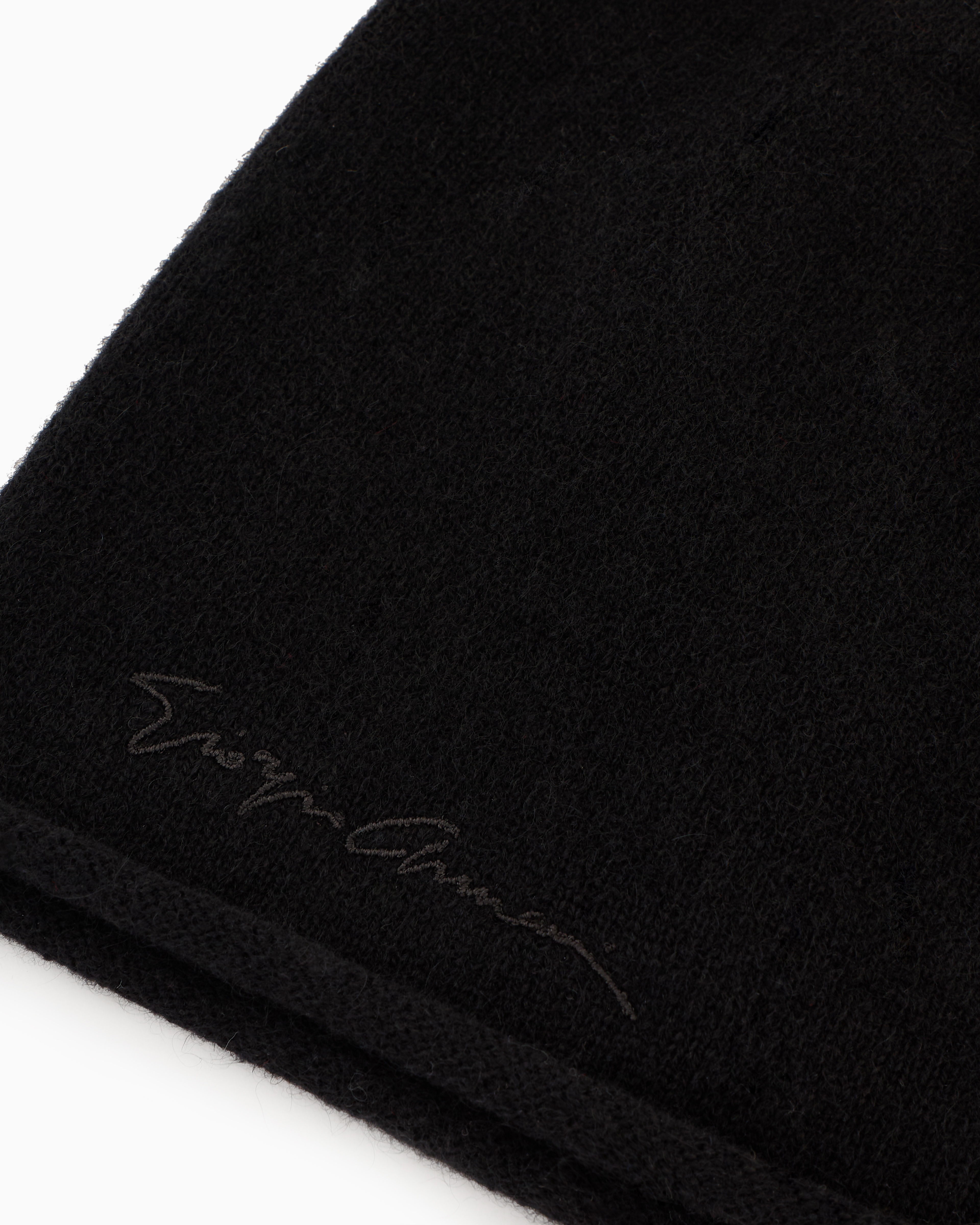 Giorgio Armani Official Store Cashmere Beanie In Black