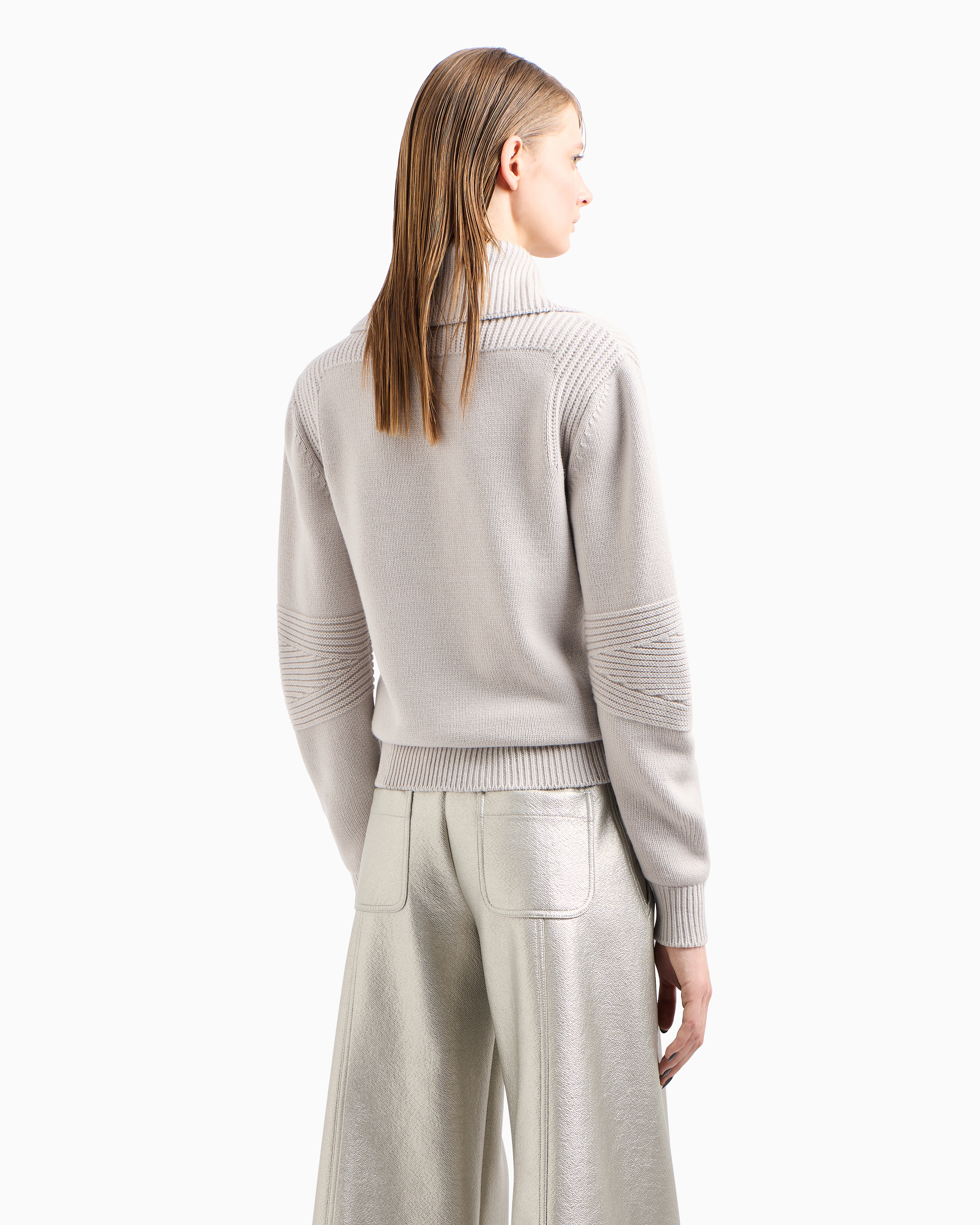Giorgio Armani Neve Cashmere Jumper In Grey