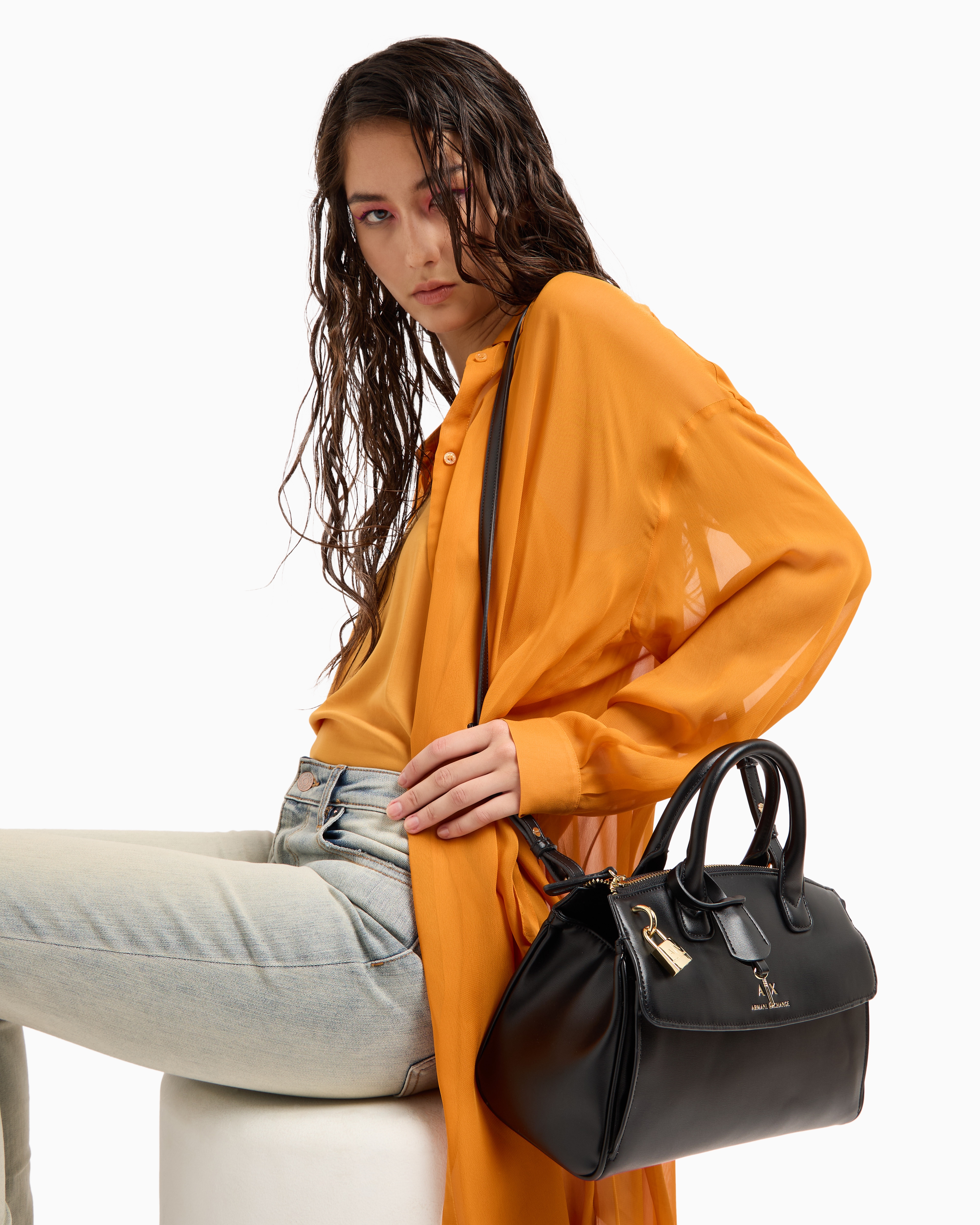 【完売必至】Emporio Armani / ASV ダブルハンドル トートバッグ ASV Large Handbag with Padlock and Metal Details | Armani