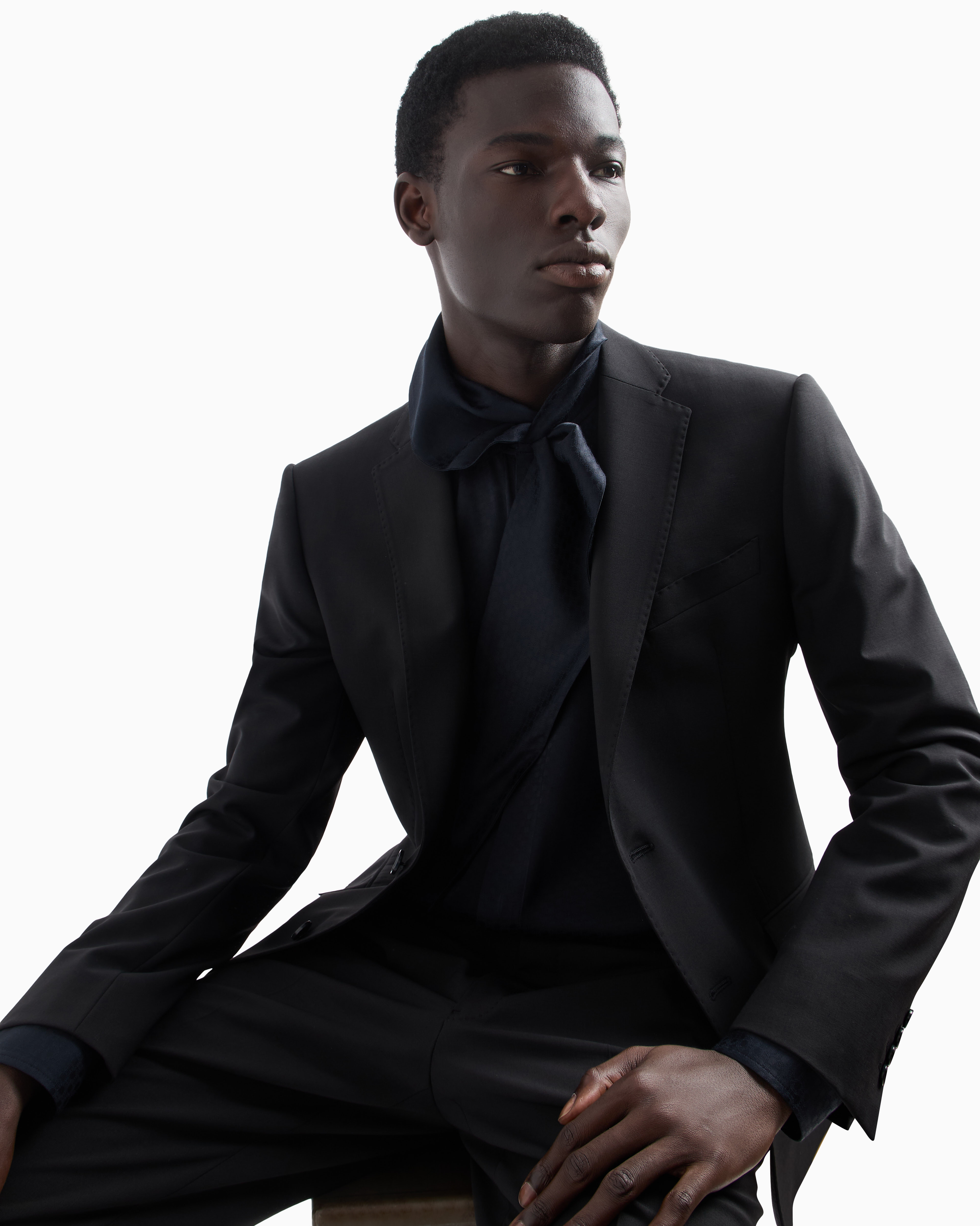 Emporio Armani Single-breasted Suit In Virgin-wool Two-way Stretch Canvas In Black